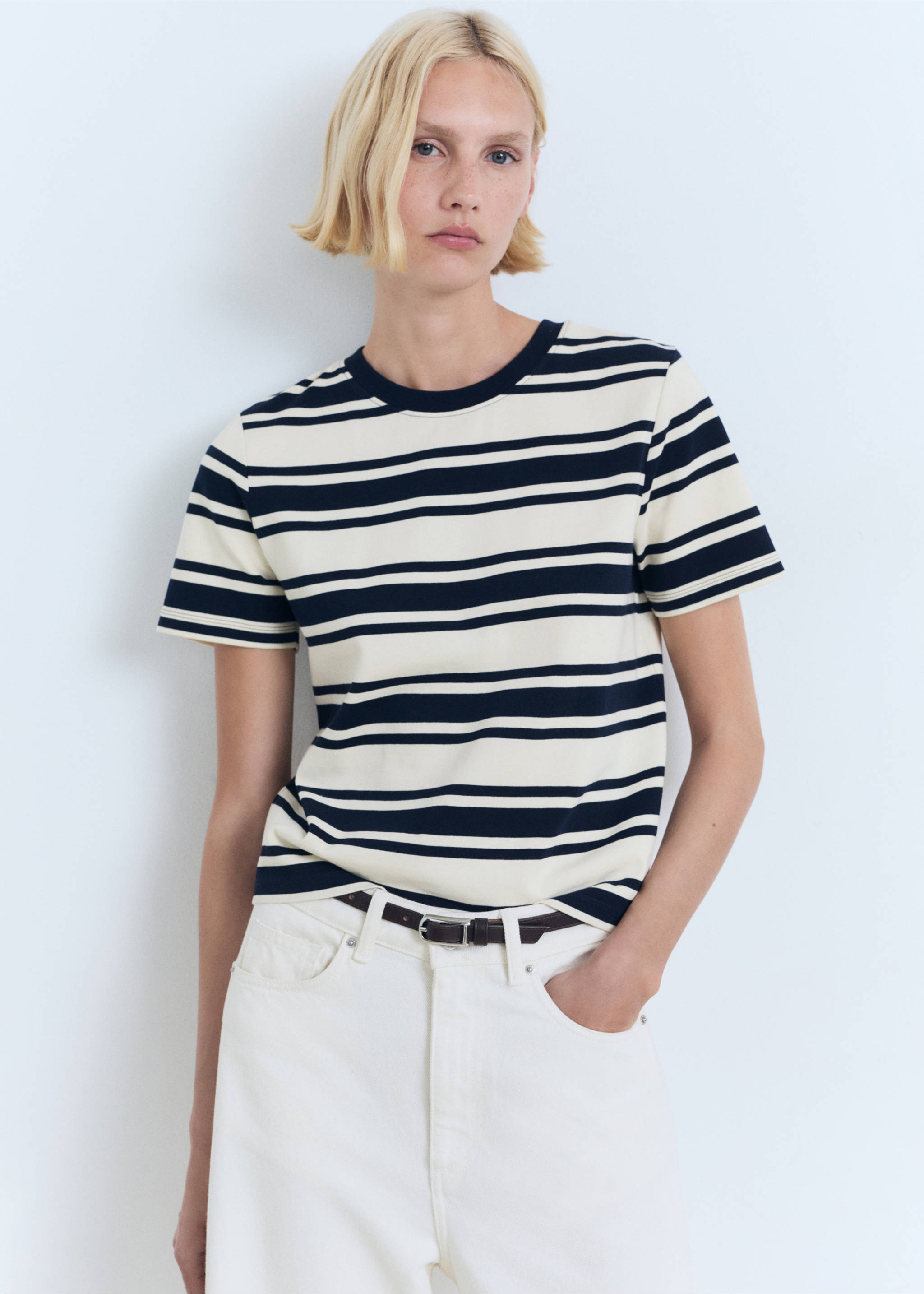 Camiseta algodón cuello contraste - Plano medio, Natural. Ref: 17081173-00.