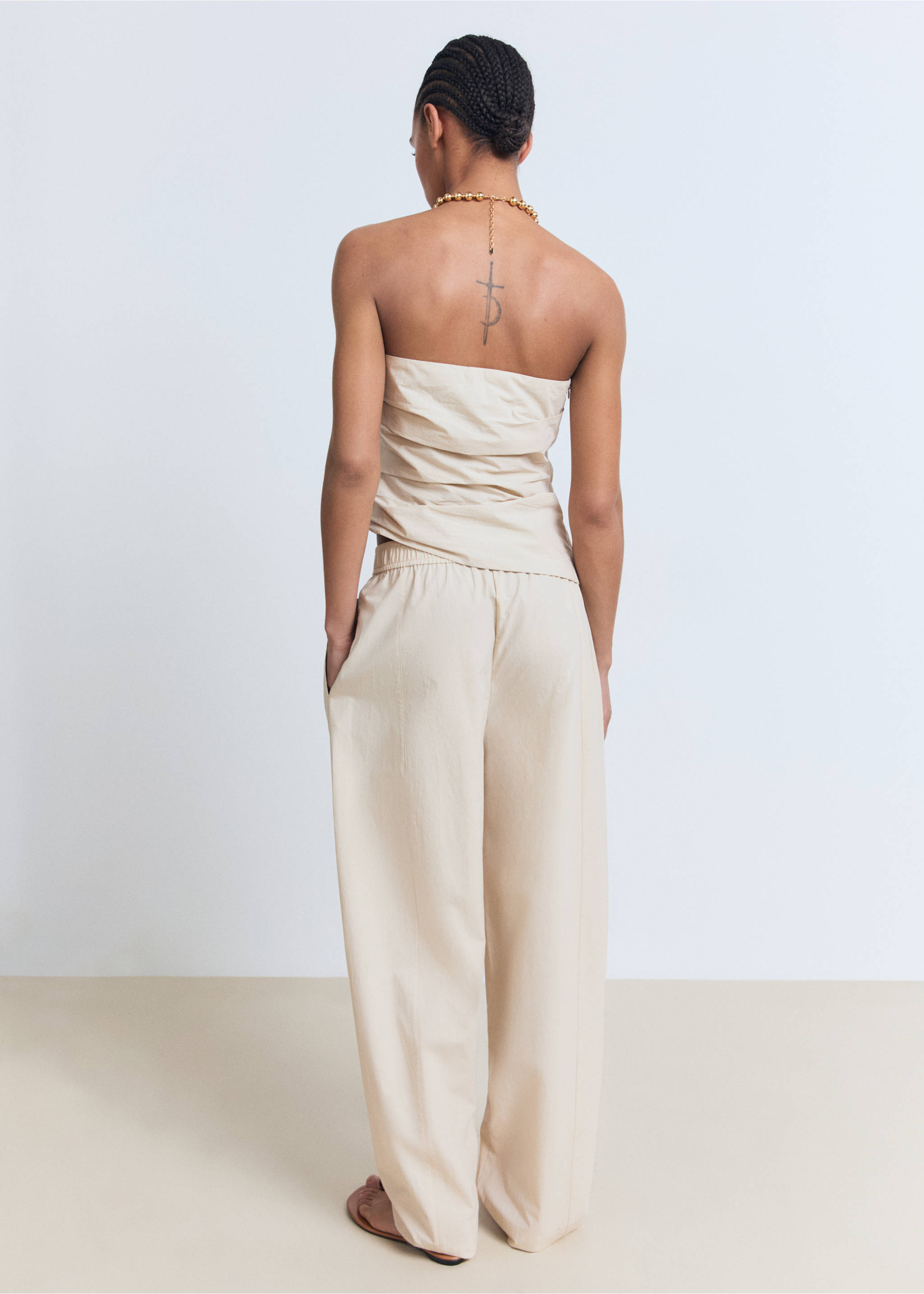 Asymmetrical strapless top - Reverse of the article, Ecru. Ref: 17081174-00.