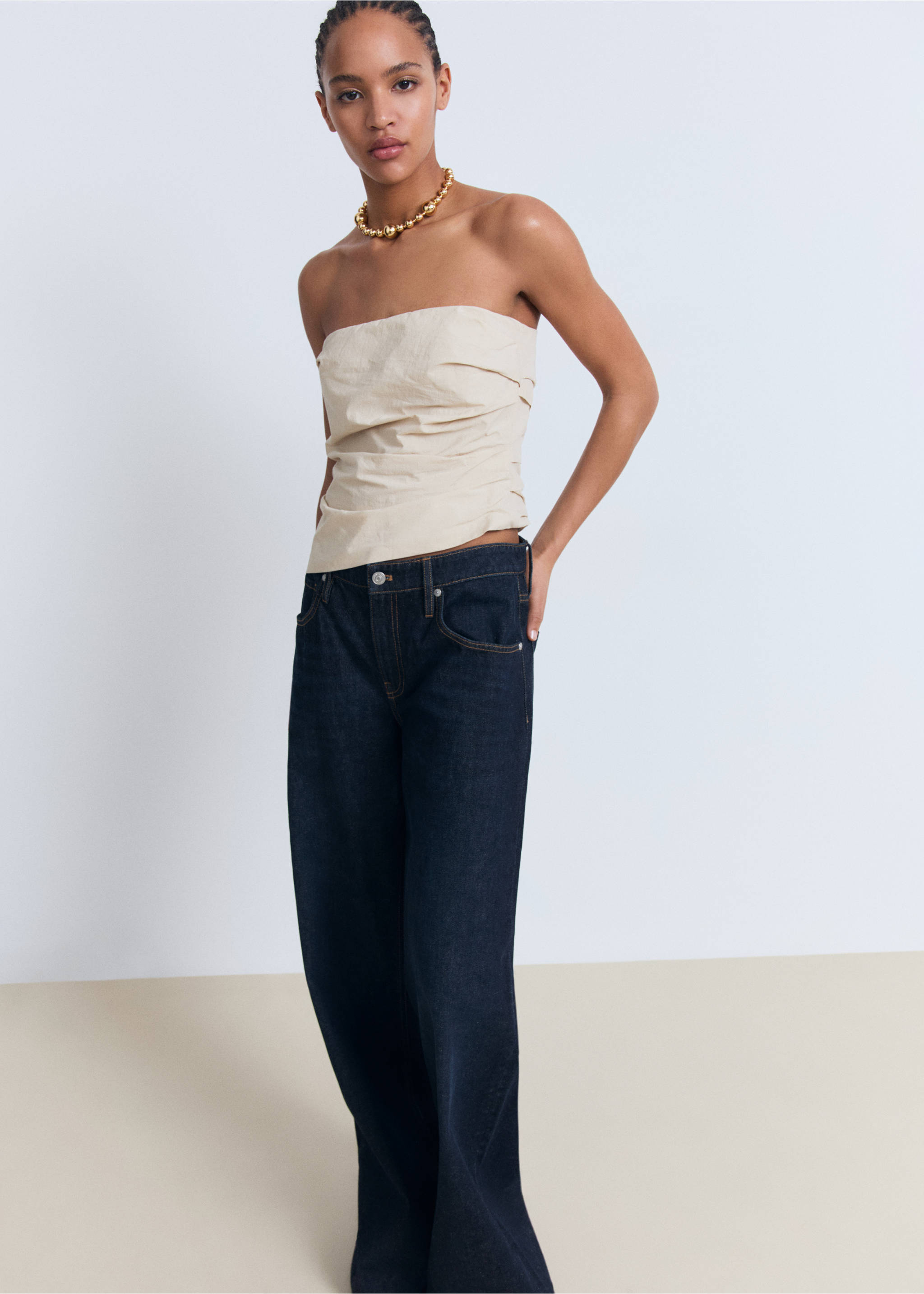Asymmetrical strapless top - Details of the article 2, Ecru. Ref: 17081174-00.