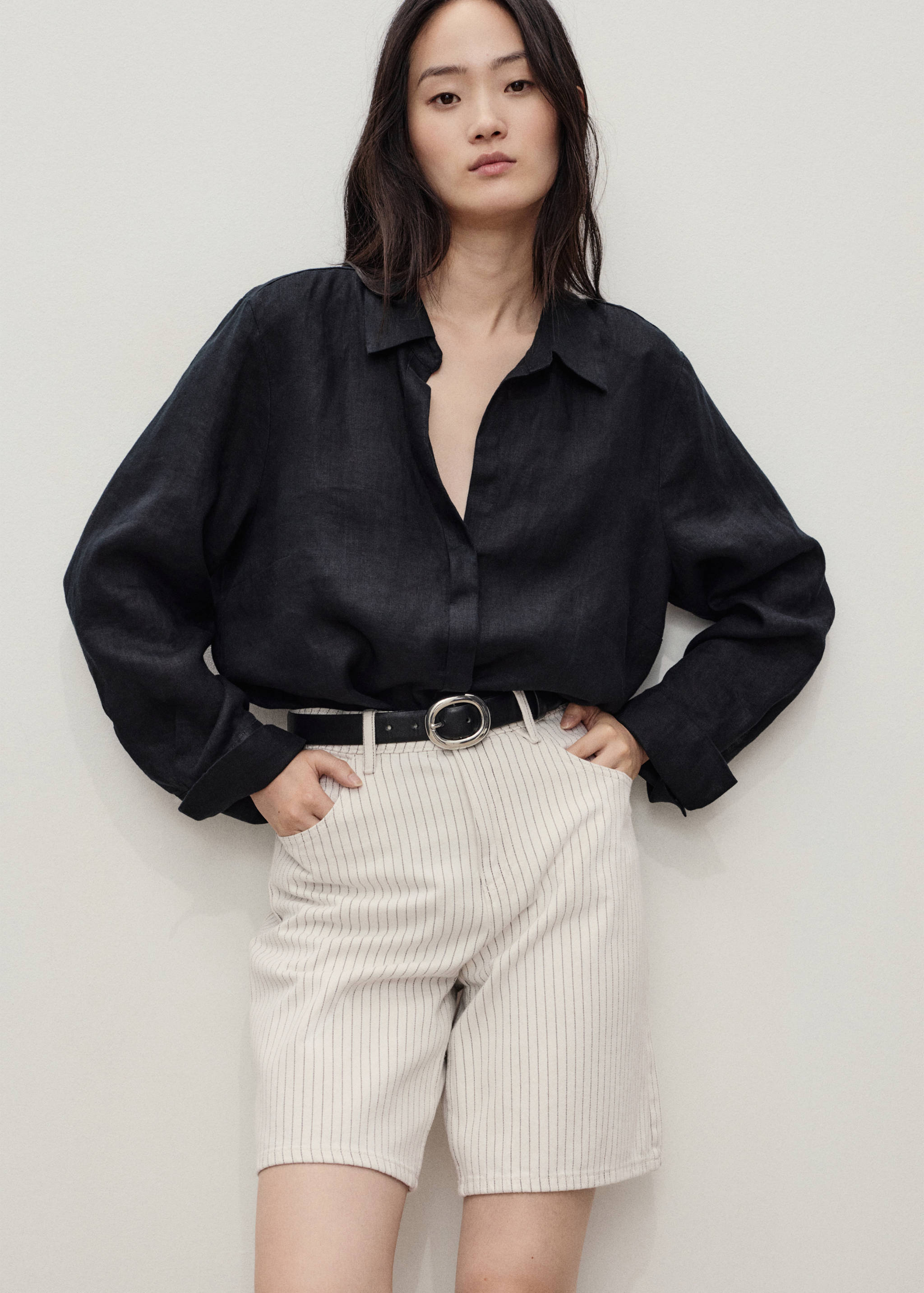 High-waist straight-fit denim shorts - Details of the article 1