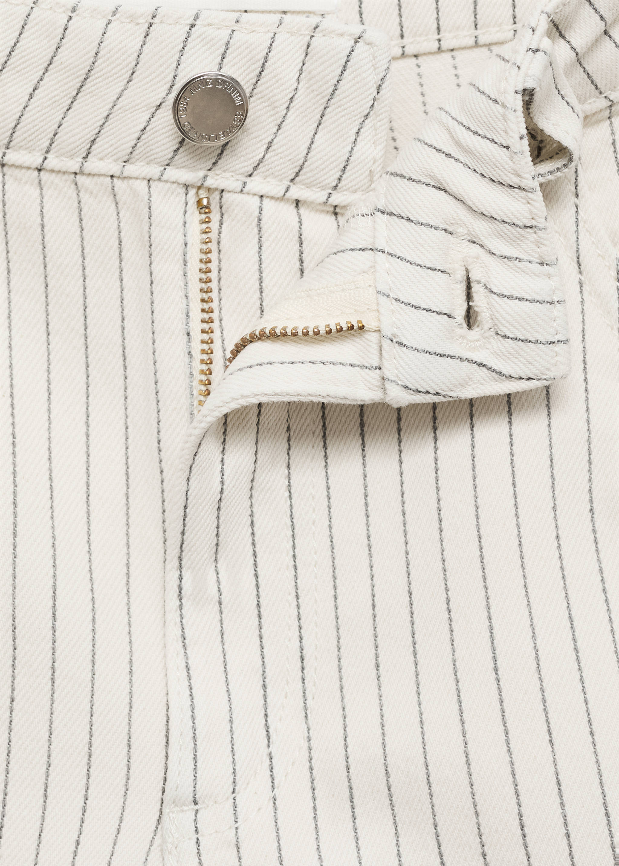 High-waist straight-fit denim shorts - Details of the article 8