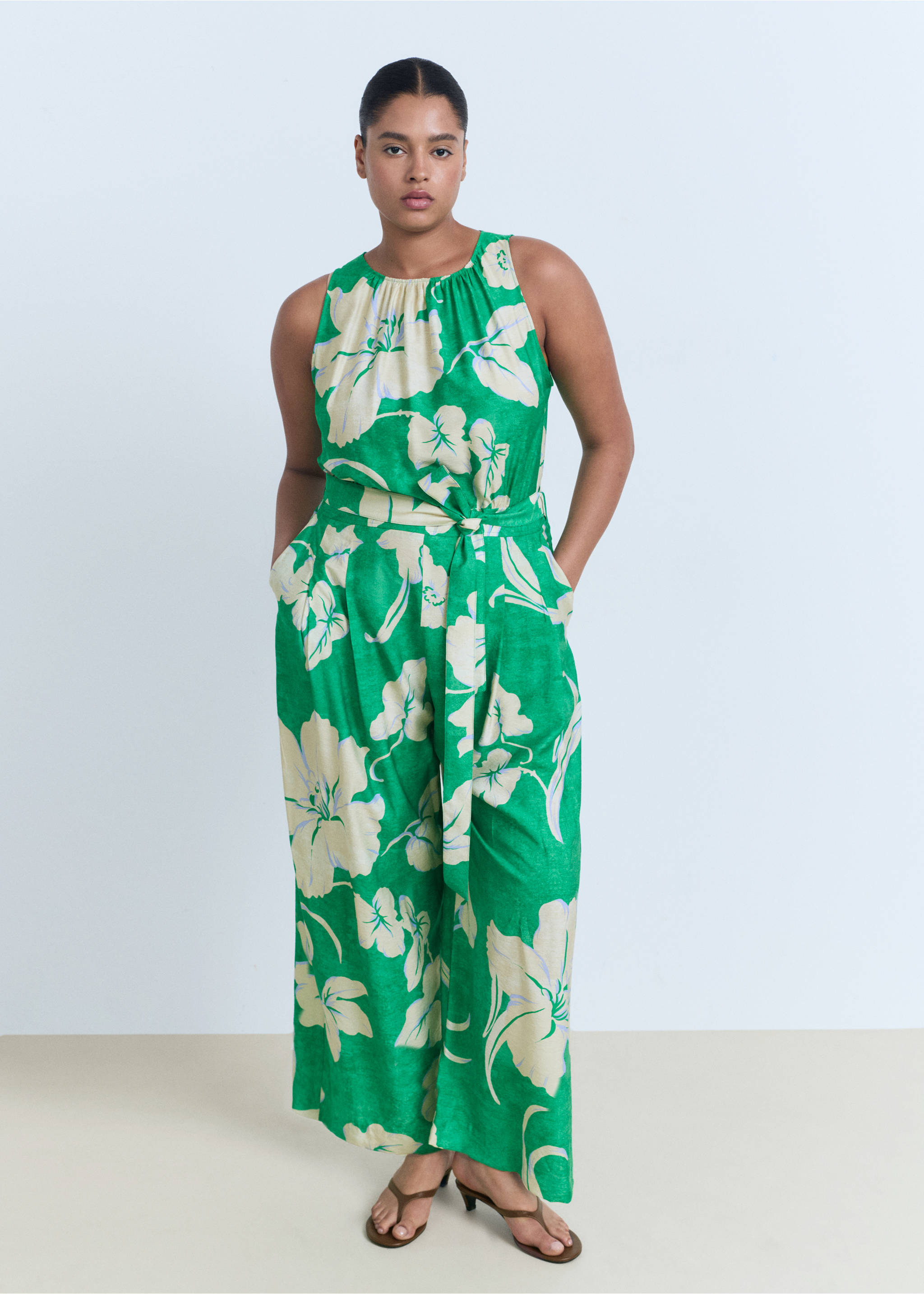 Belt printed jumpsuit - Details of the article 3, Green. Ref: 17081186-00.