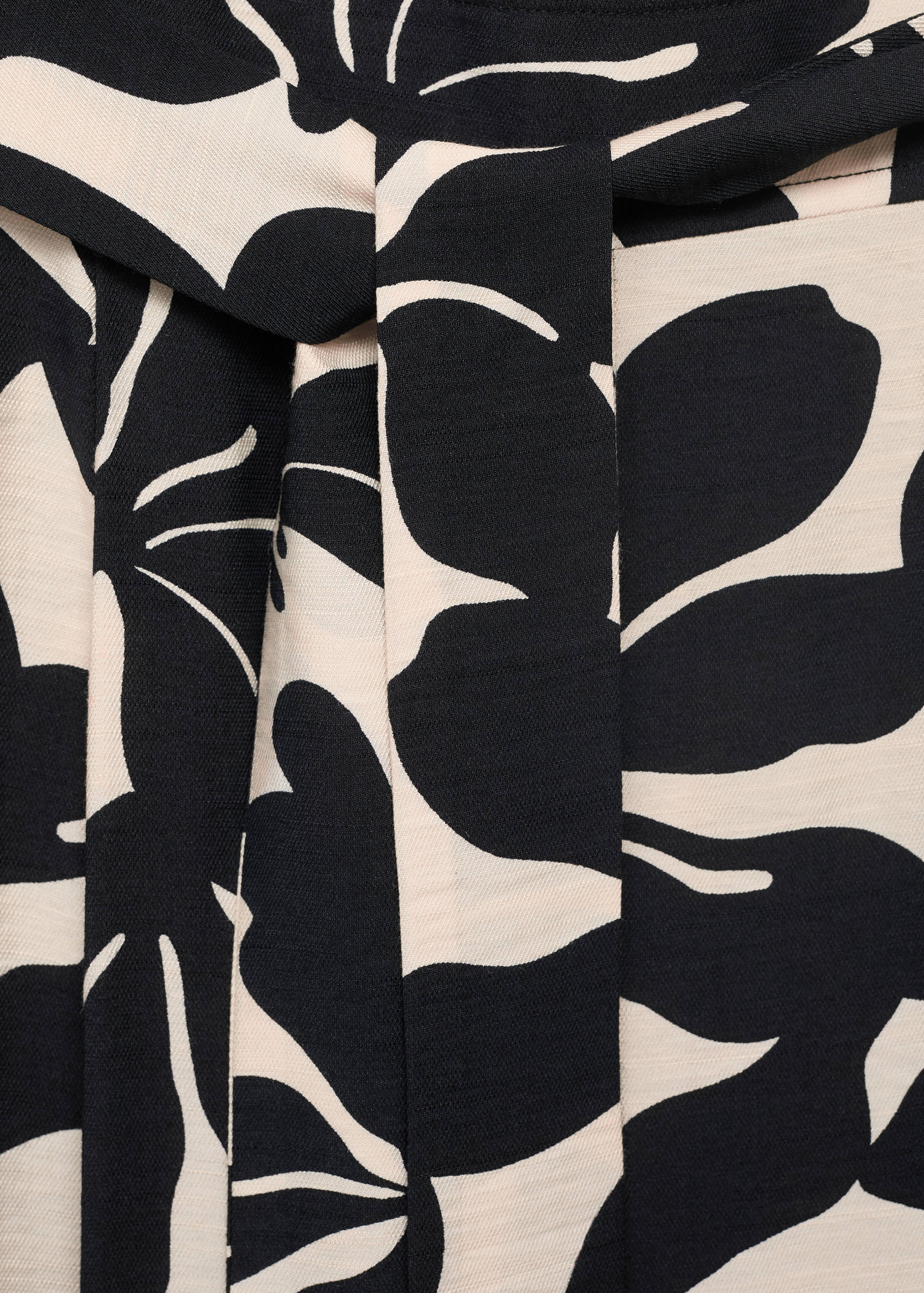 Belt printed jumpsuit - Details of the article 8