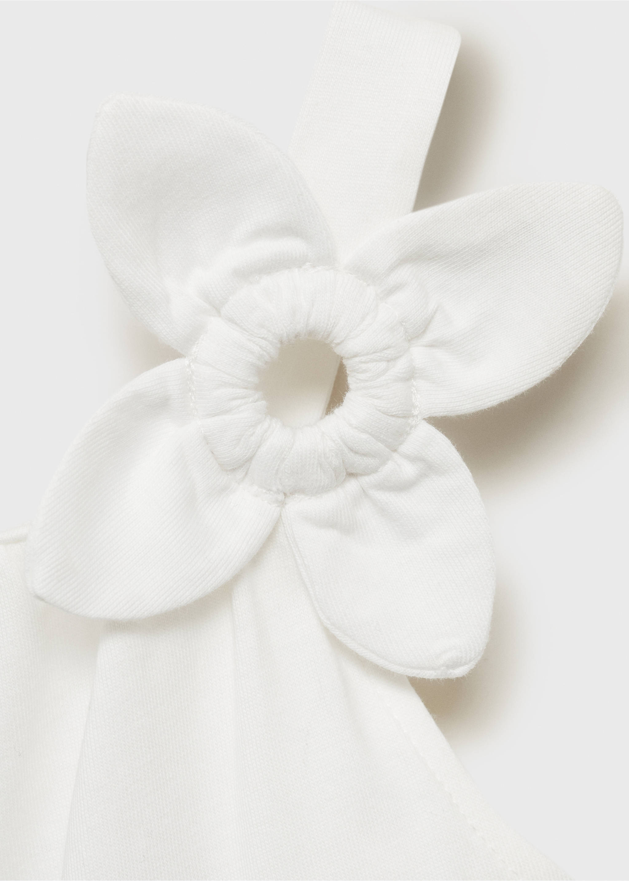 Cotton t-shirt with flower detail - Details of the article 8, Off White. Ref: 17081204-00.