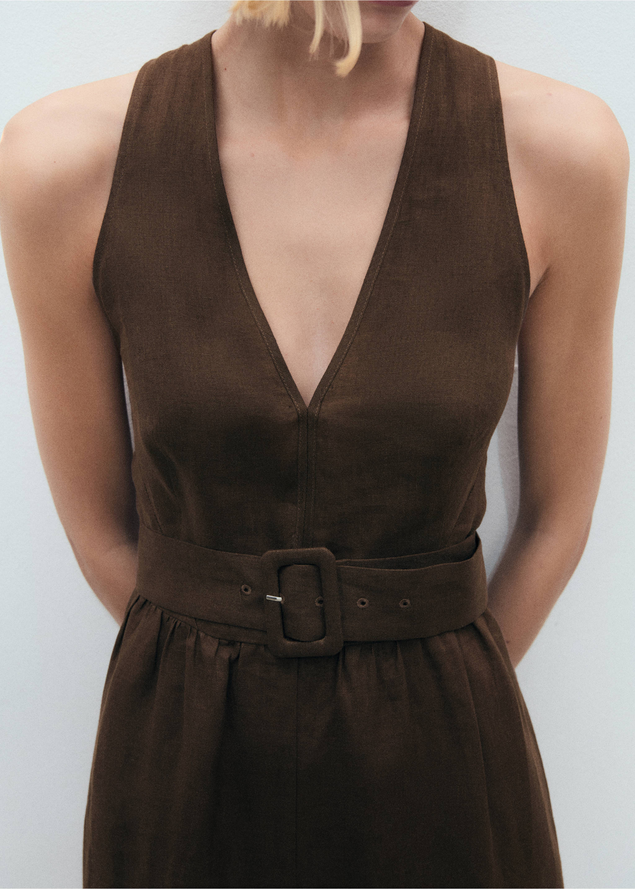 Belt linen dress - Details of the article 3, Brown. Ref: 17081205-00.