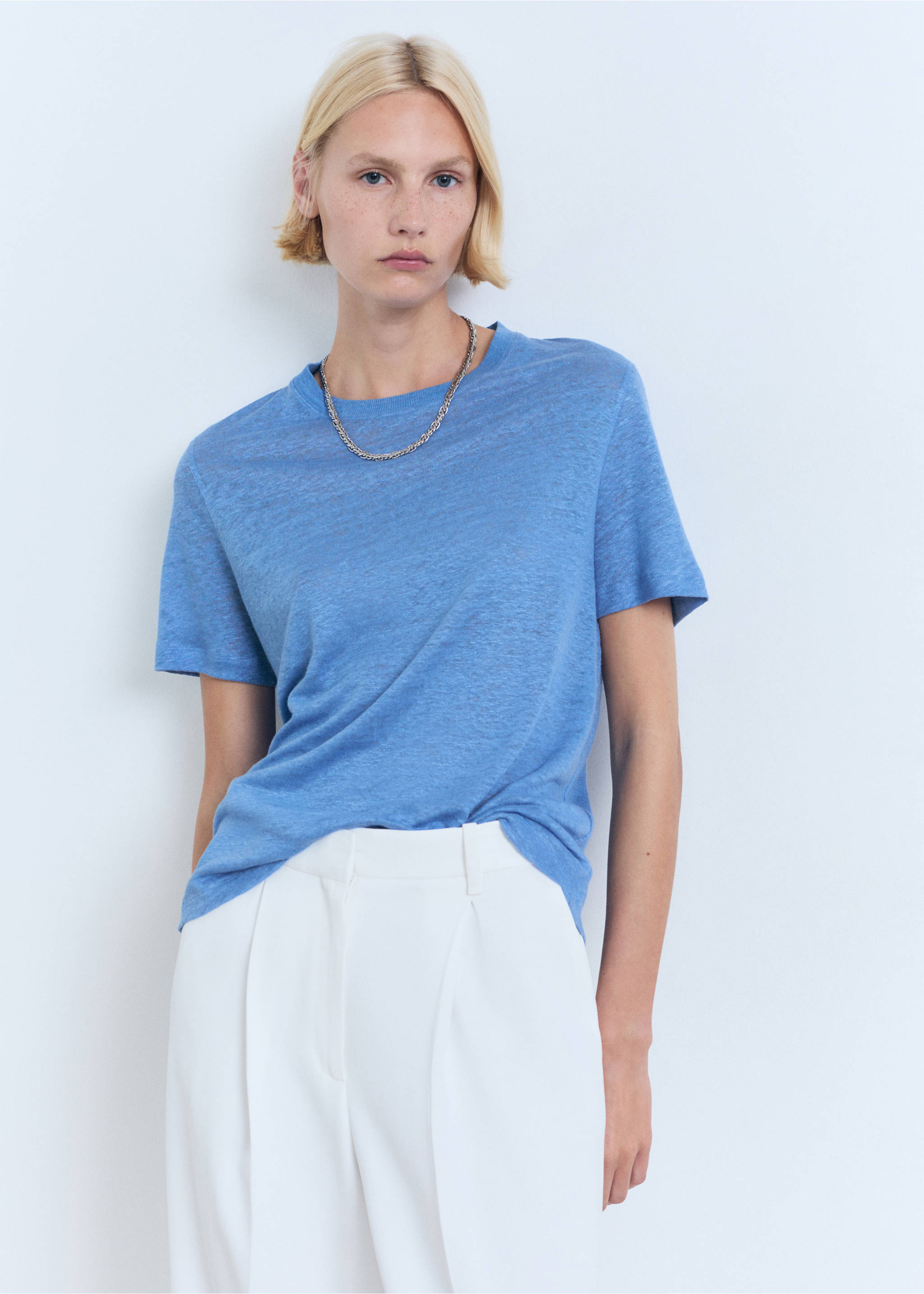 Short-sleeved linen t-shirt - Medium plane, Sky Blue. Ref: 17081218-00.
