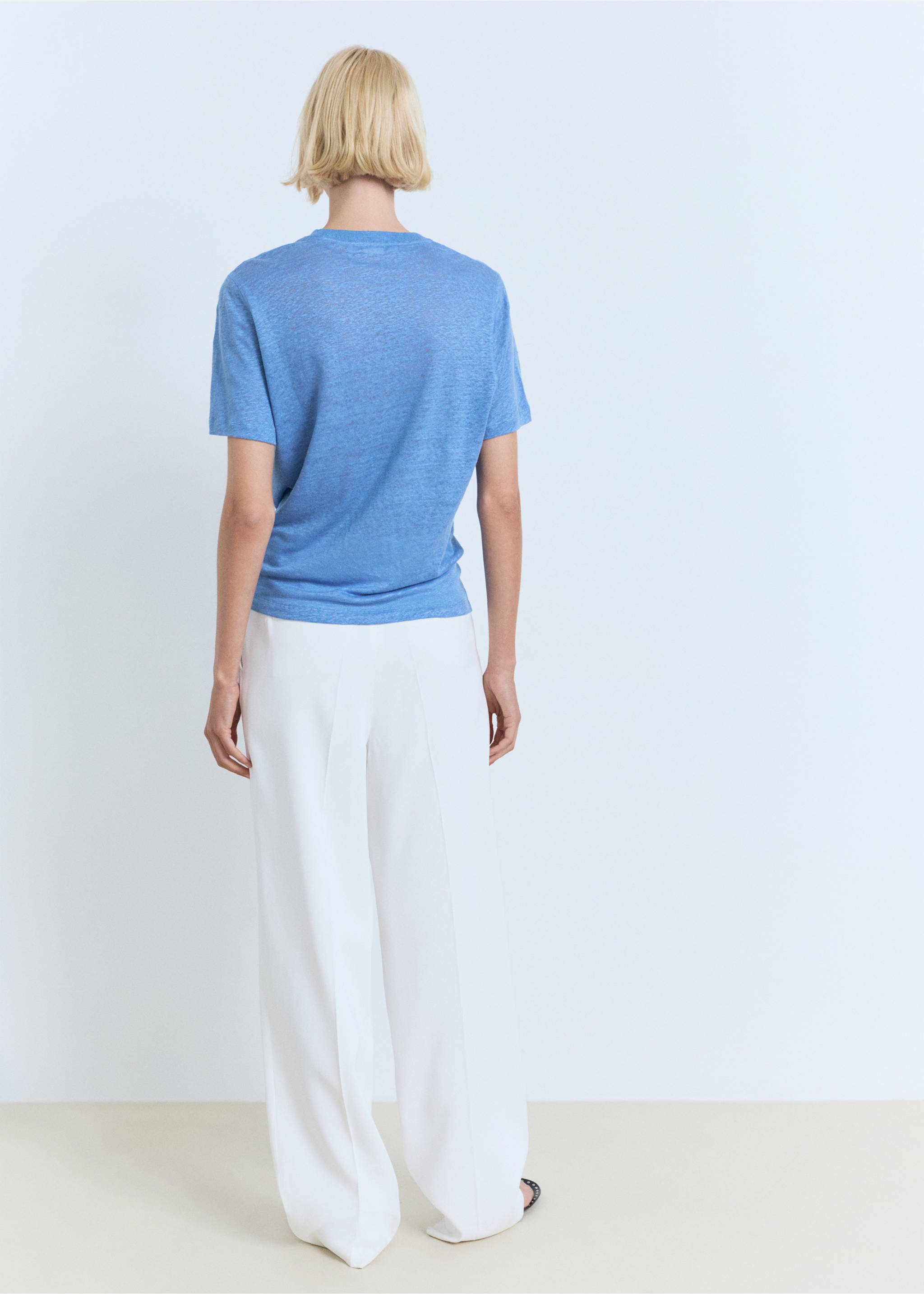 Short-sleeved linen t-shirt - Reverse of the article, Sky Blue. Ref: 17081218-00.