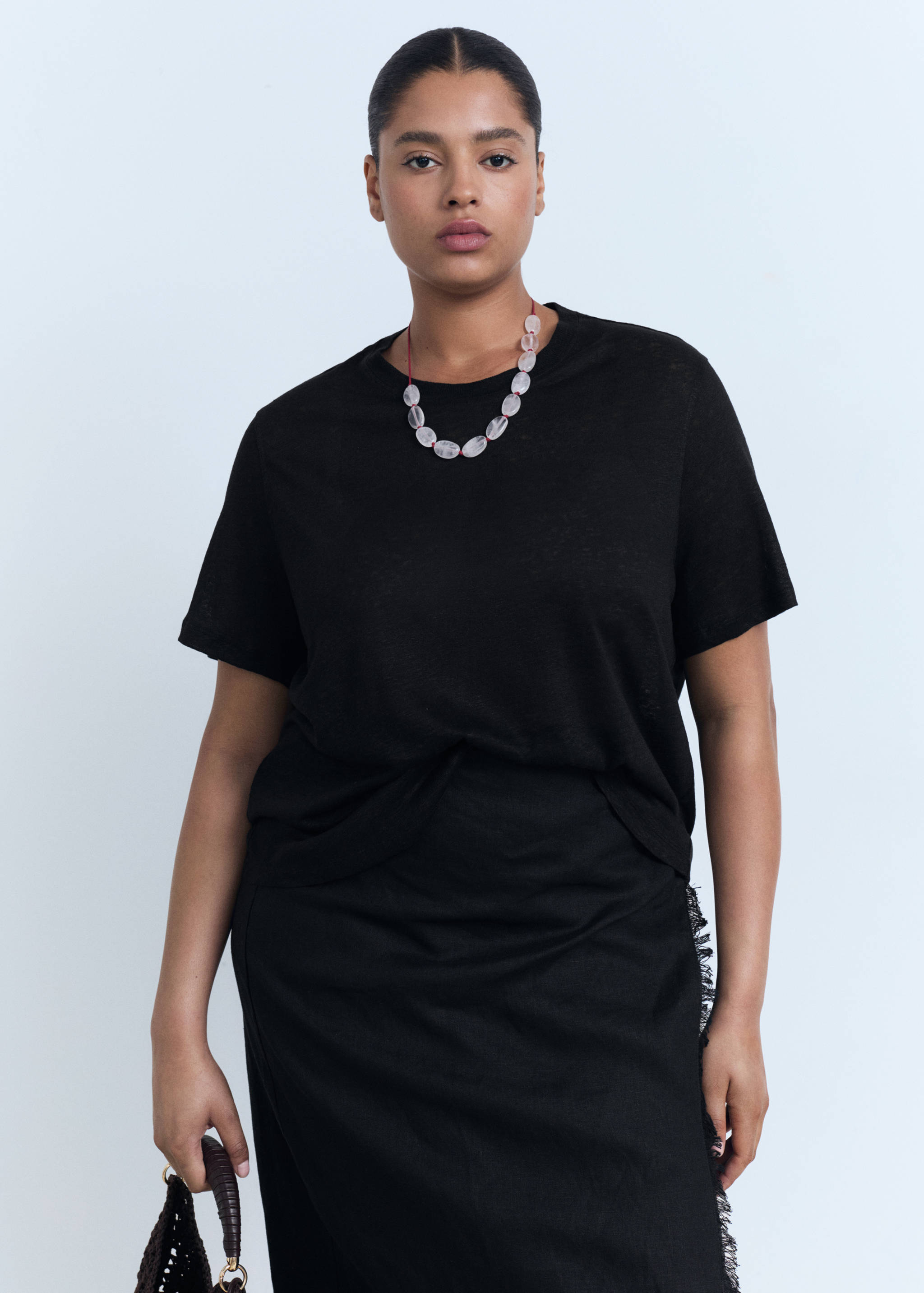 Short-sleeved linen t-shirt - Details of the article 5