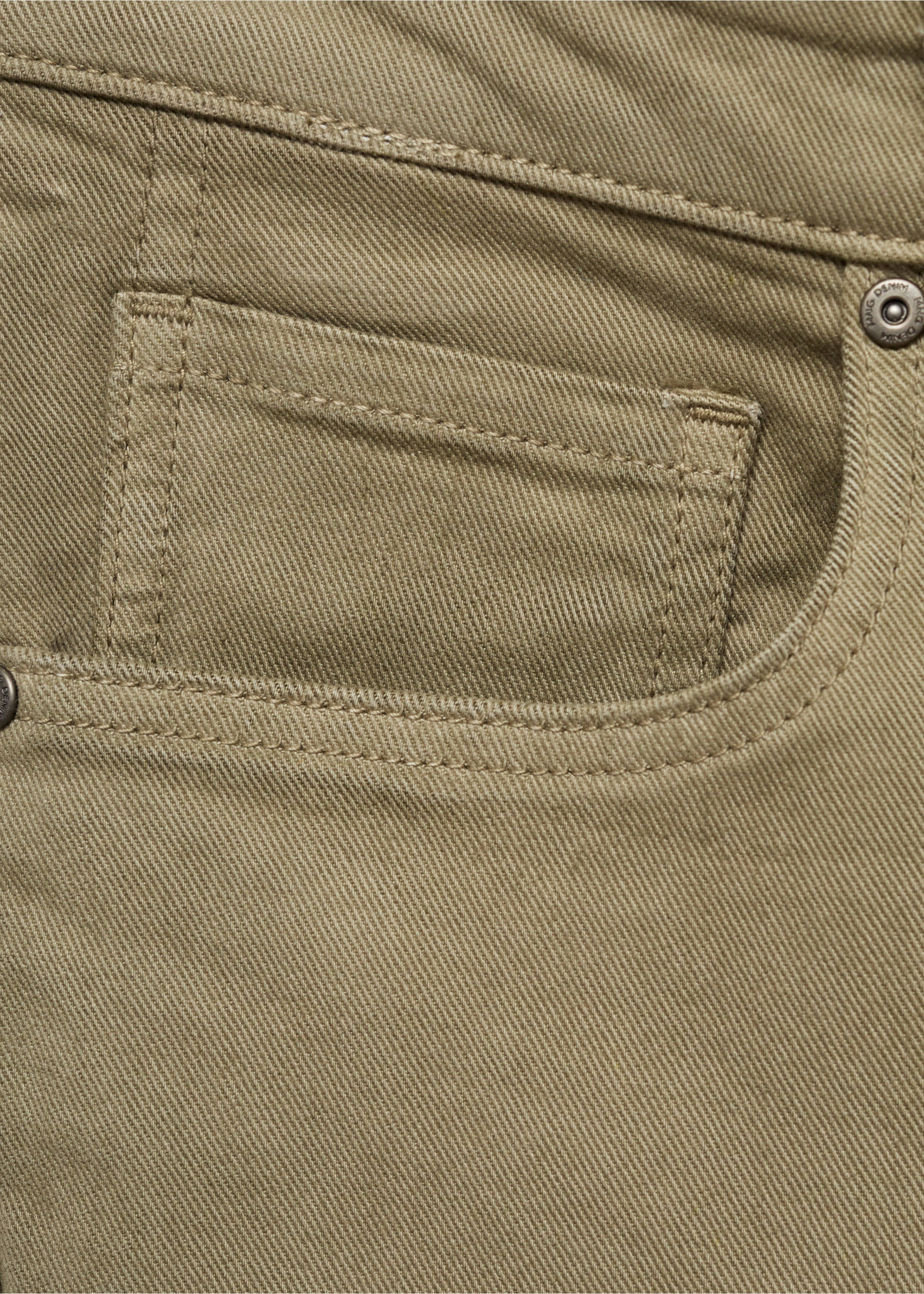 Bermudas vaqueras slim fit - Detalle del artículo 8, Khaki. Ref: 17081220-00.