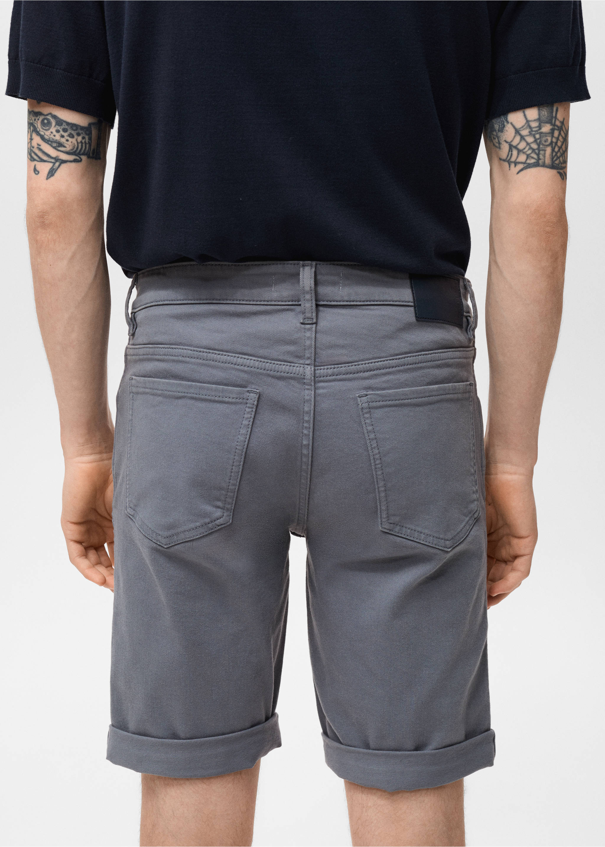 Slim-fit denim bermuda shorts - Details of the article 6, Indigo Blue. Ref: 17081220-00.