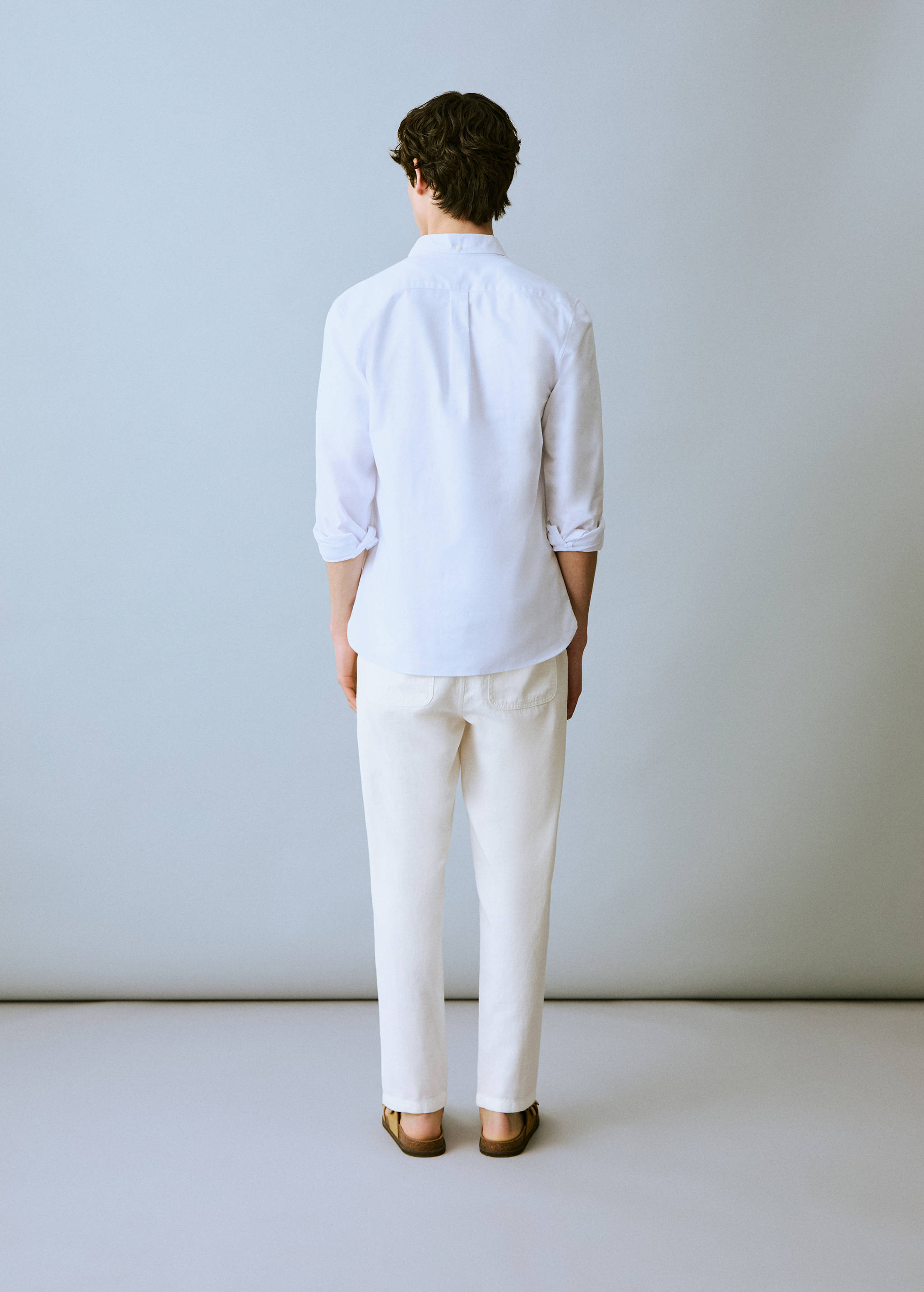 Linen trousers with drawstring - Reverse of the article