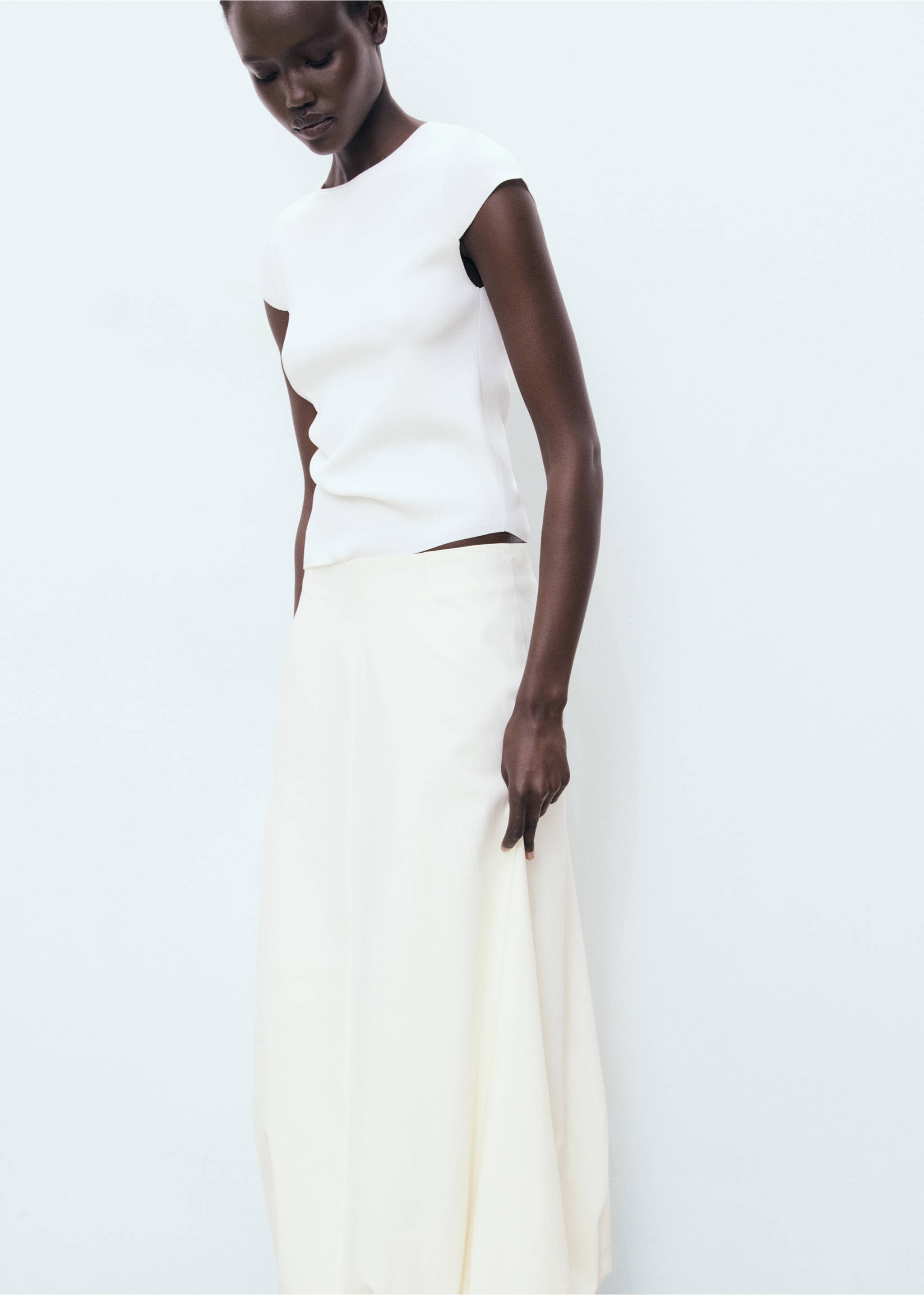 Lange ballonrok - Detail van het artikel 2, Ecru. Ref: 17081236-00.