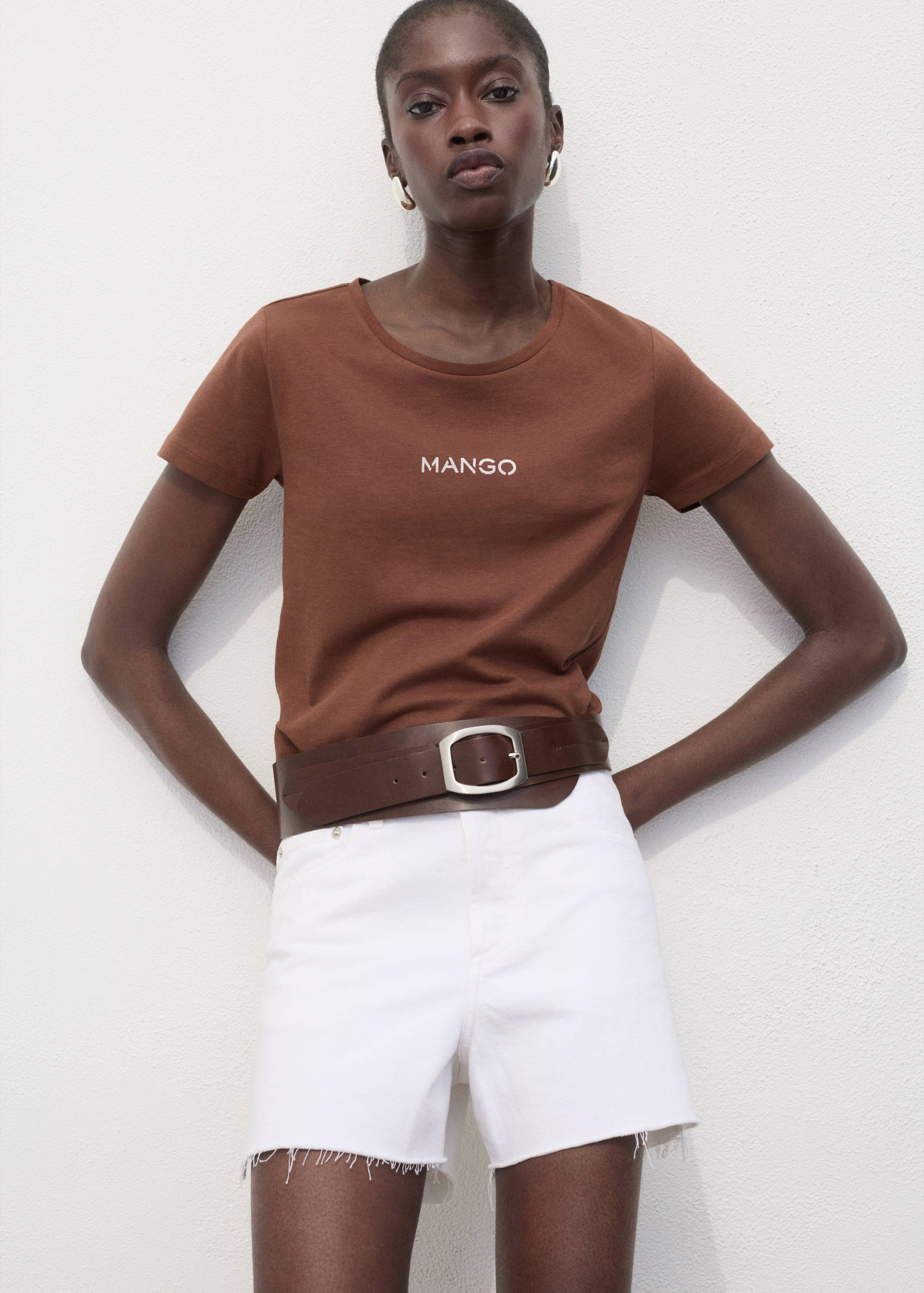 T-shirt logo en coton - Plan moyen