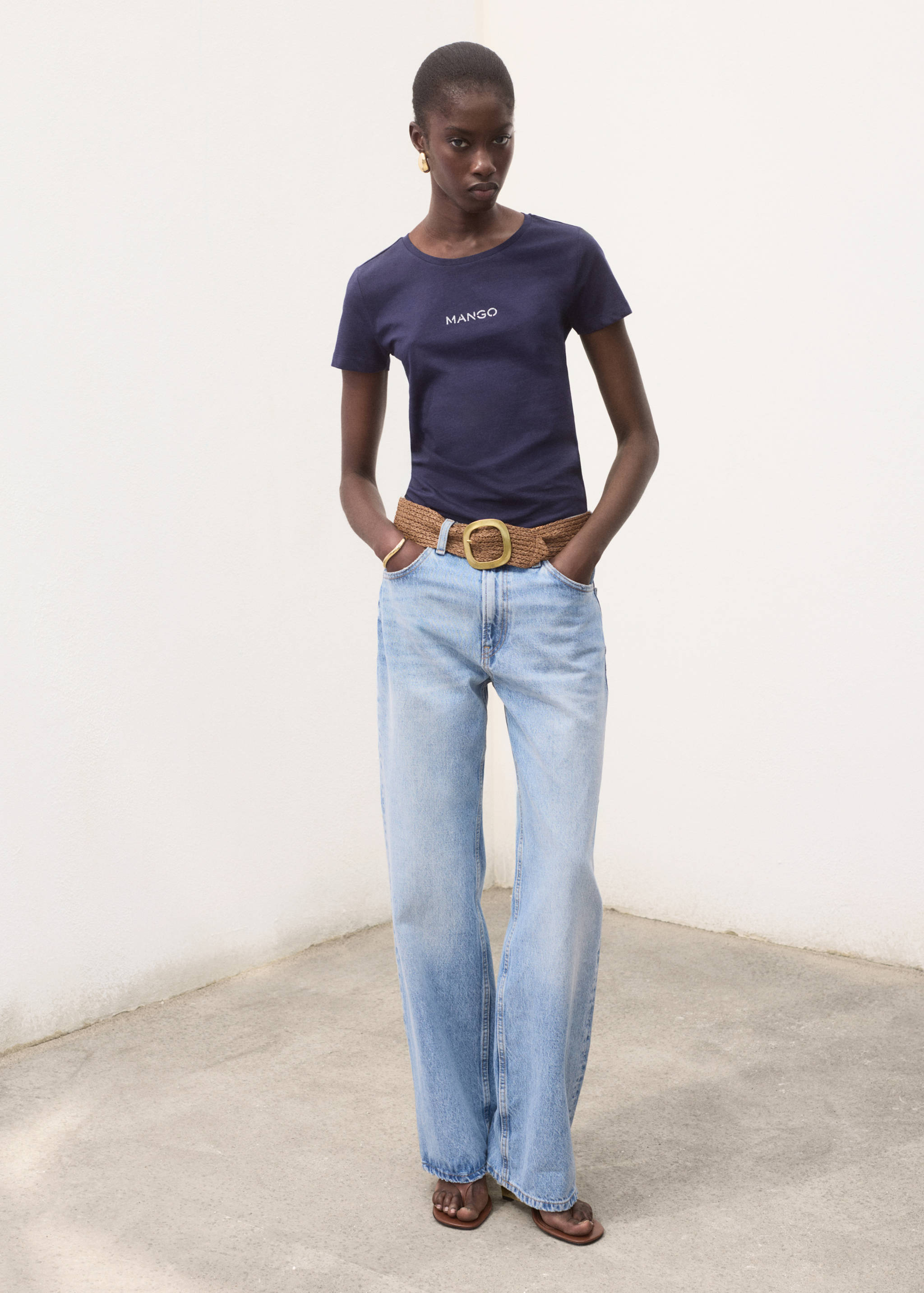 T-shirt logo en coton - Plan général