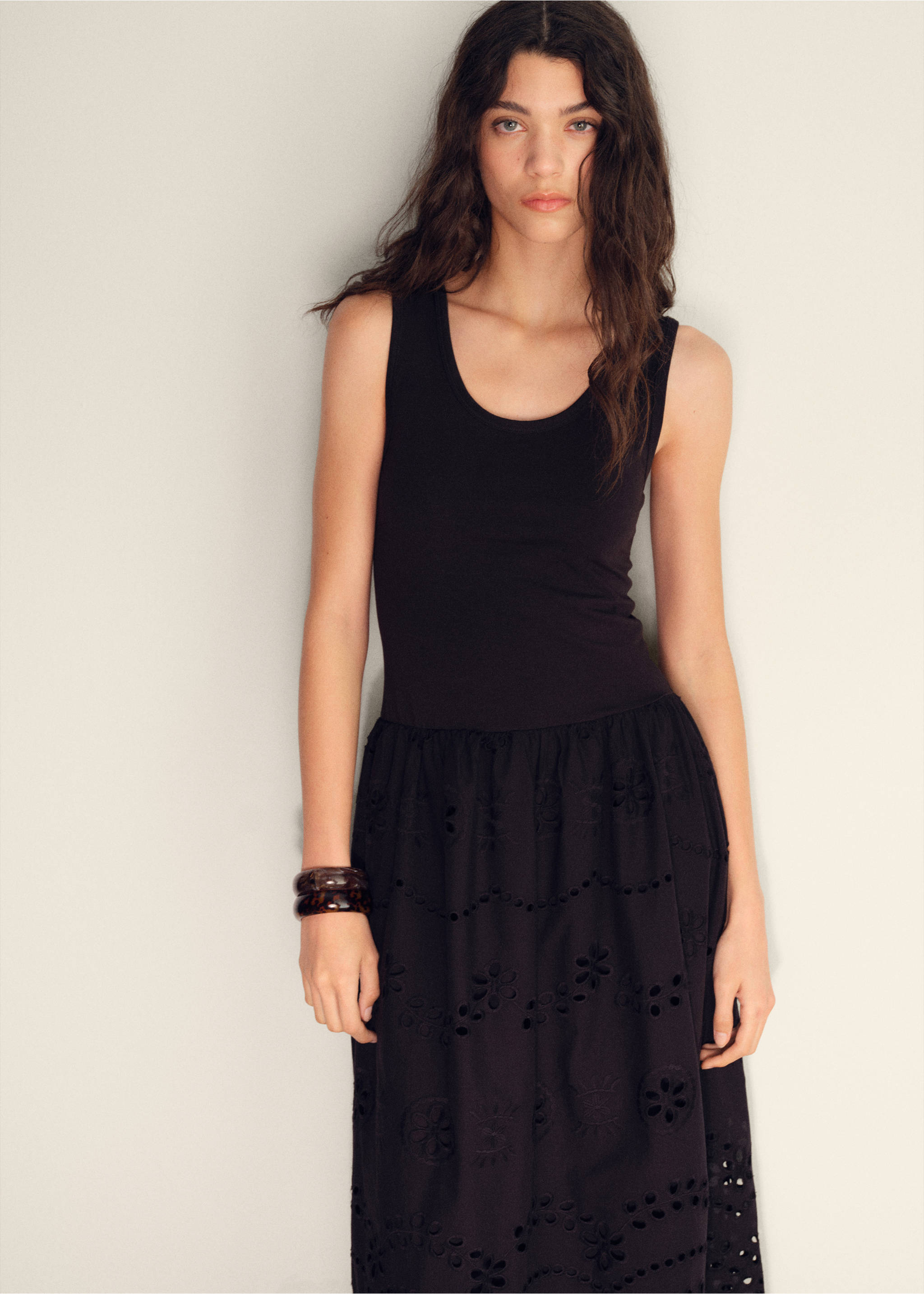 Openwork embroidered combined dress - Medium plane, Black. Ref: 17081242-00.