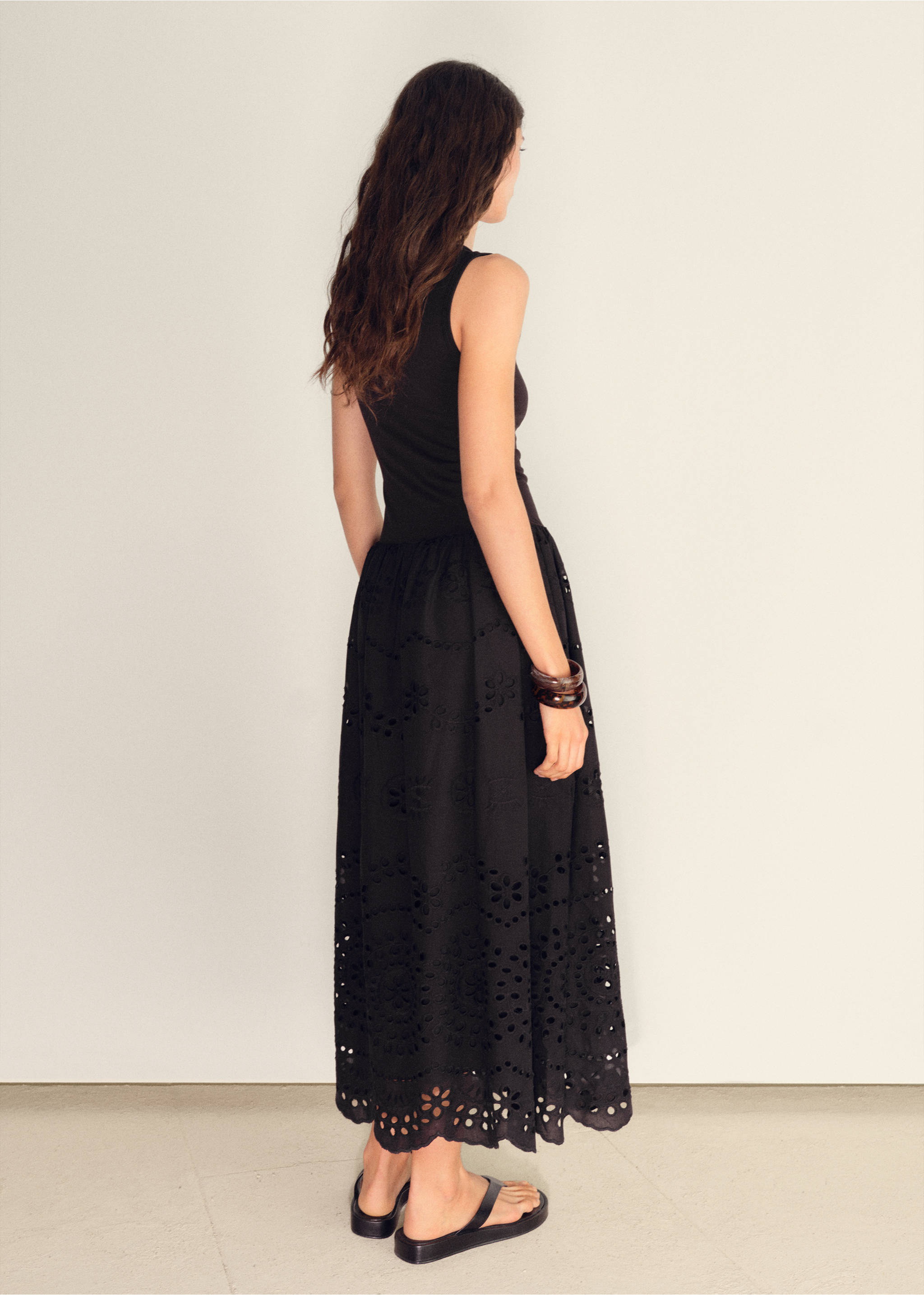 Openwork embroidered combined dress - Reverse of the article, Black. Ref: 17081242-00.