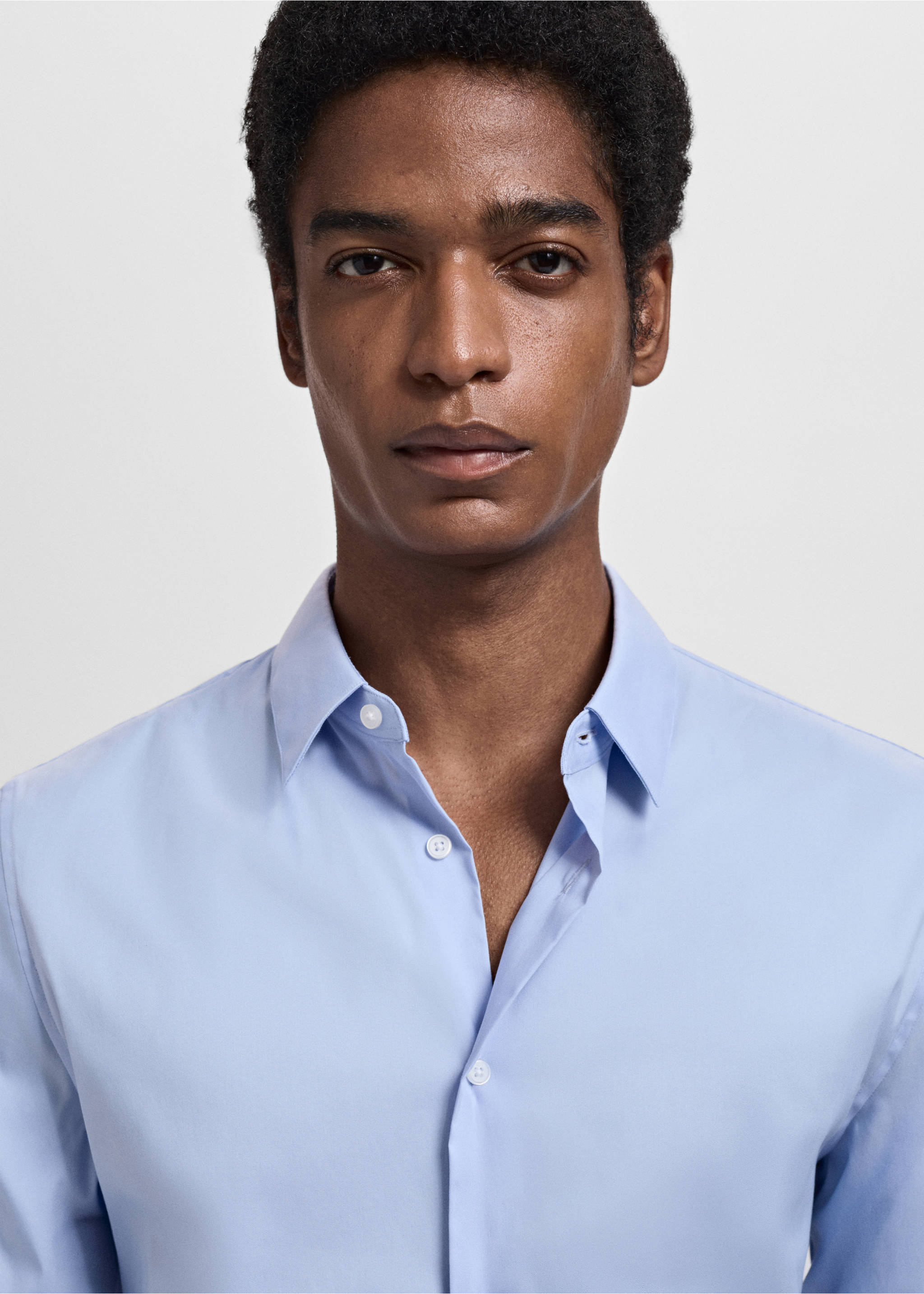 Chemise costume slim fit coton - Détail de l'article 1, Bleu ciel. Ref: 17081243-00.