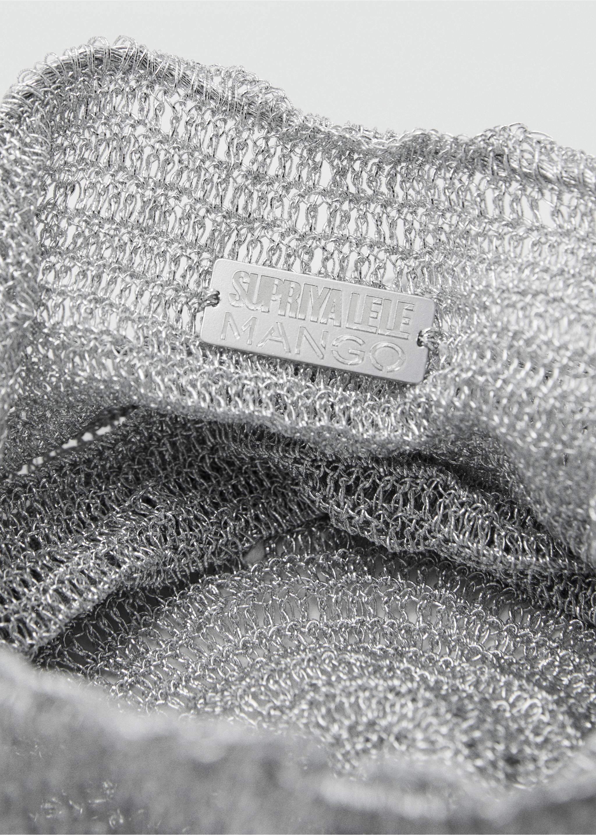 Sac bonbonnière  en lurex à pompon - Détail de l'article 2, Argent. Ref: 17081255-00.