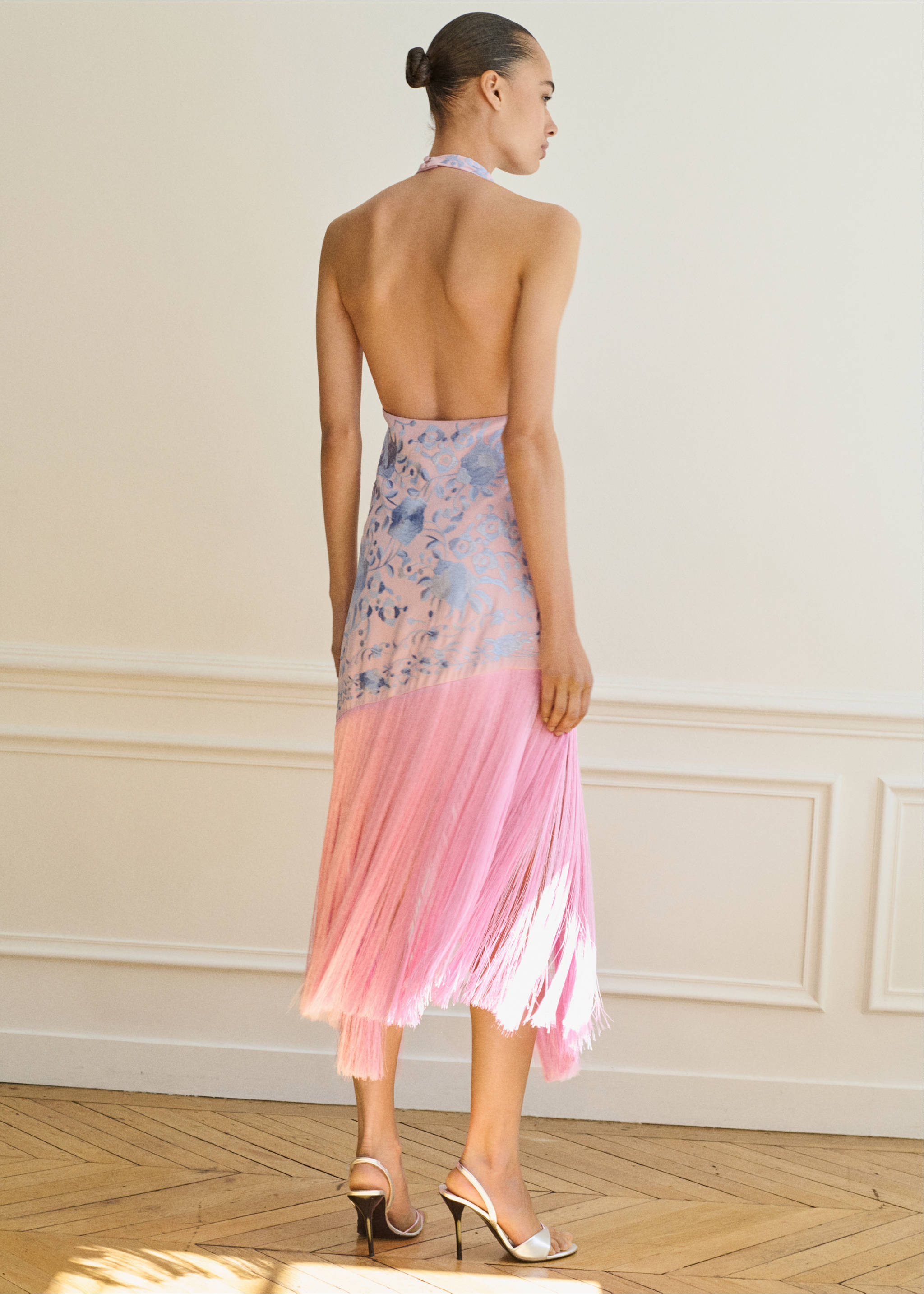 Asymmetrical dress with embroidered fringes - Reverse of the article, Pastel Pink. Ref: 17081256-00.