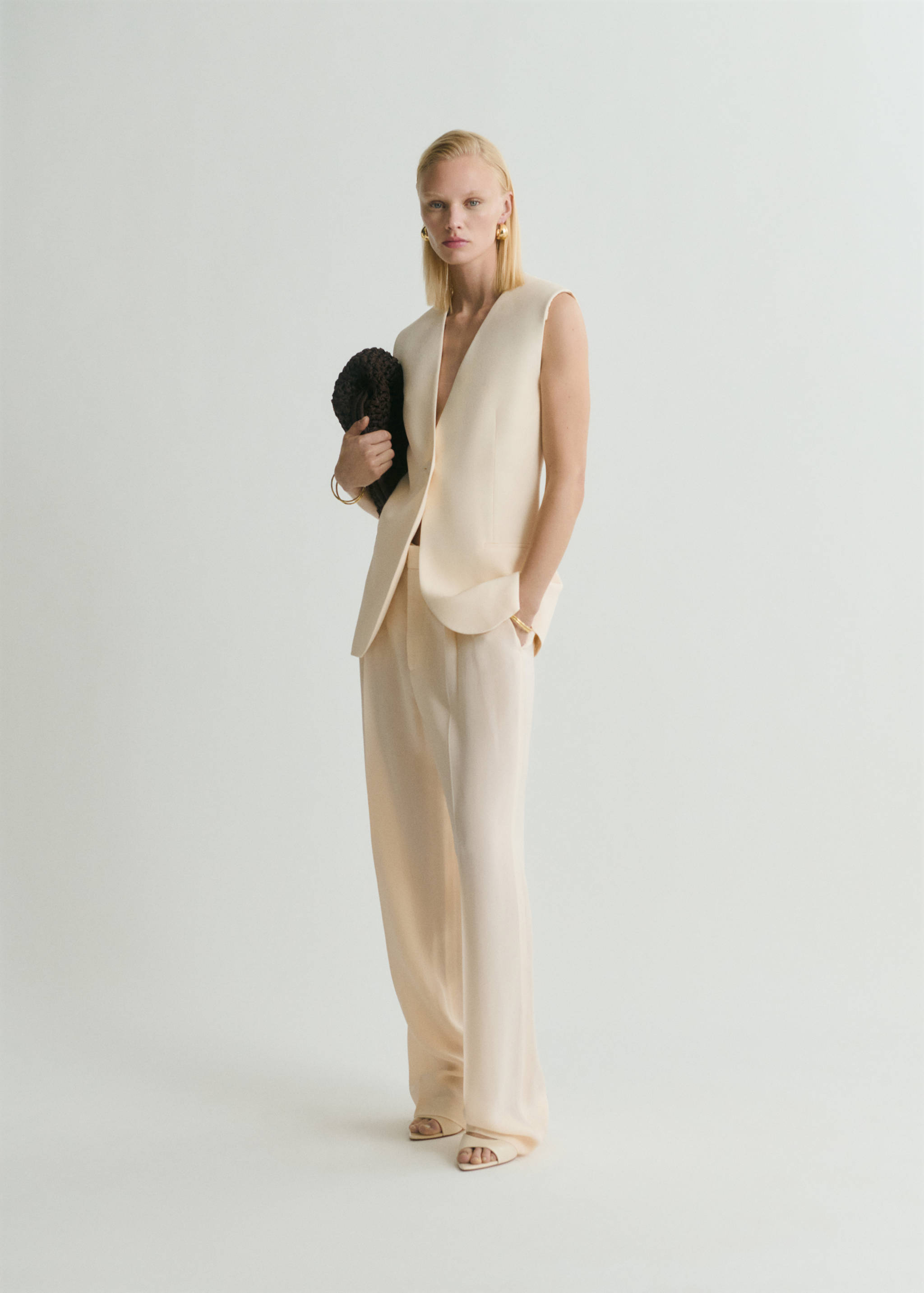 Chaleco traje fluido - Plano general