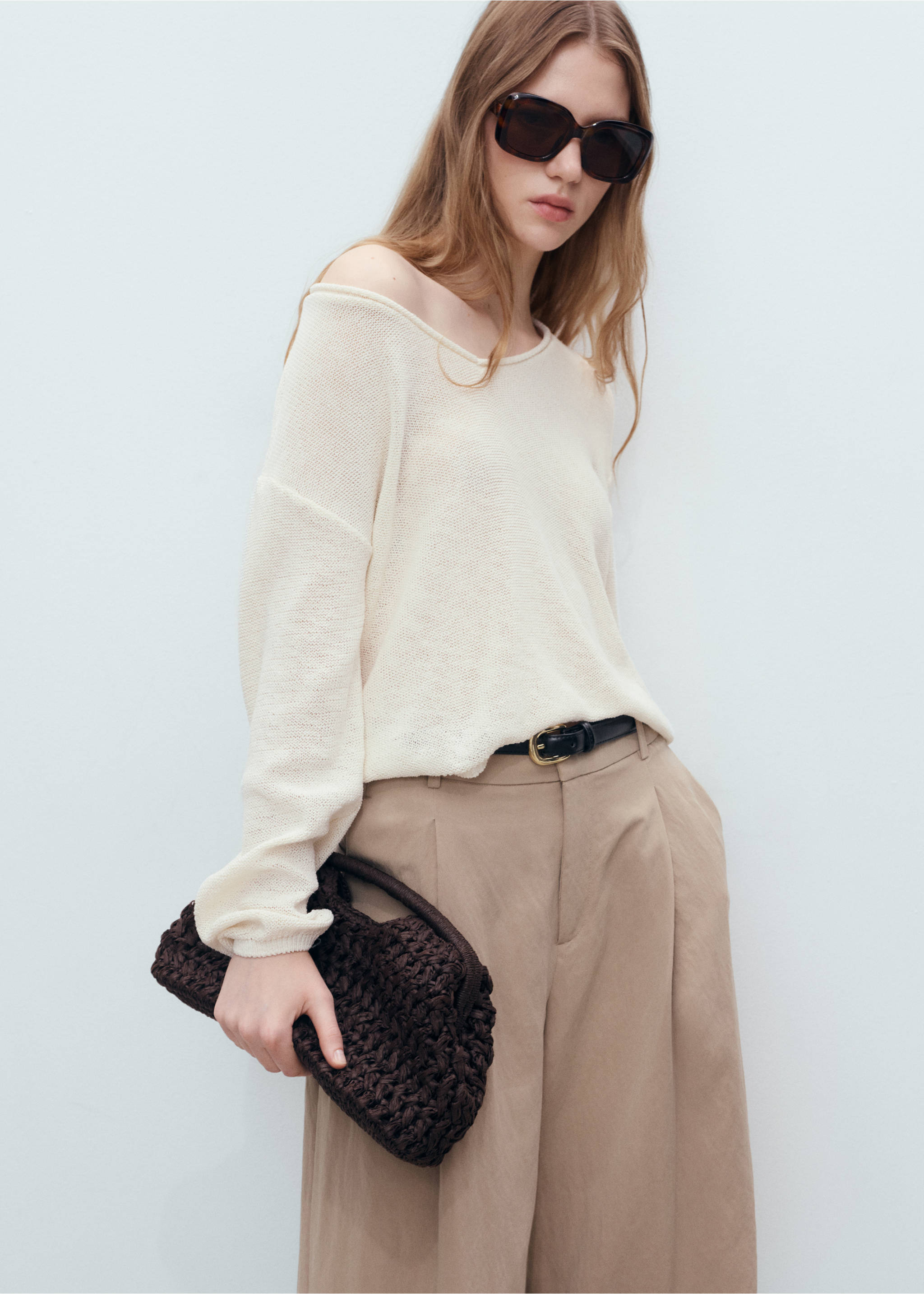 V-neck knit sweater - Medium plane, White. Ref: 17081272-00.