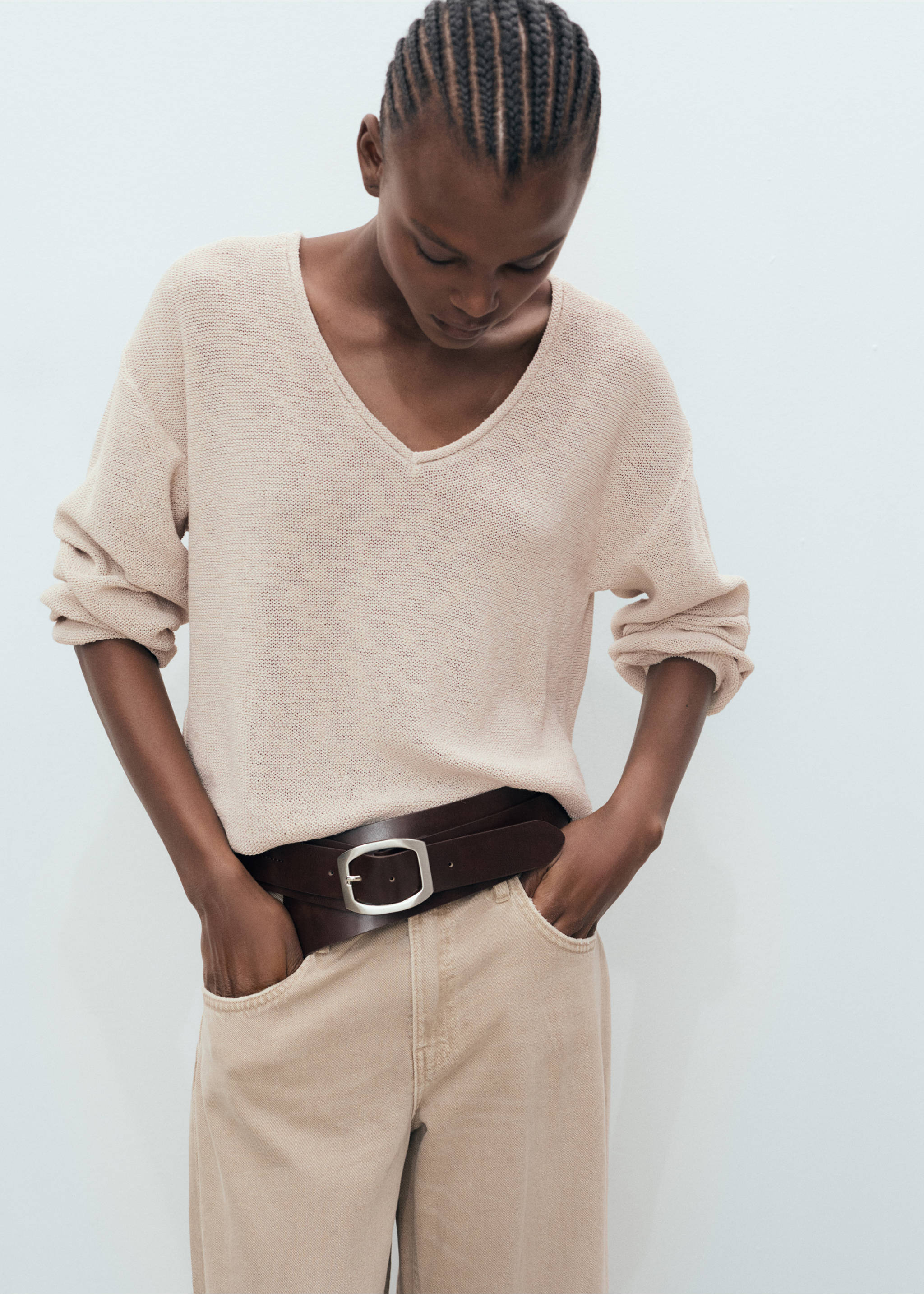 Pull-over maille col en V - Plan moyen, Beige. Ref: 17081272-00.