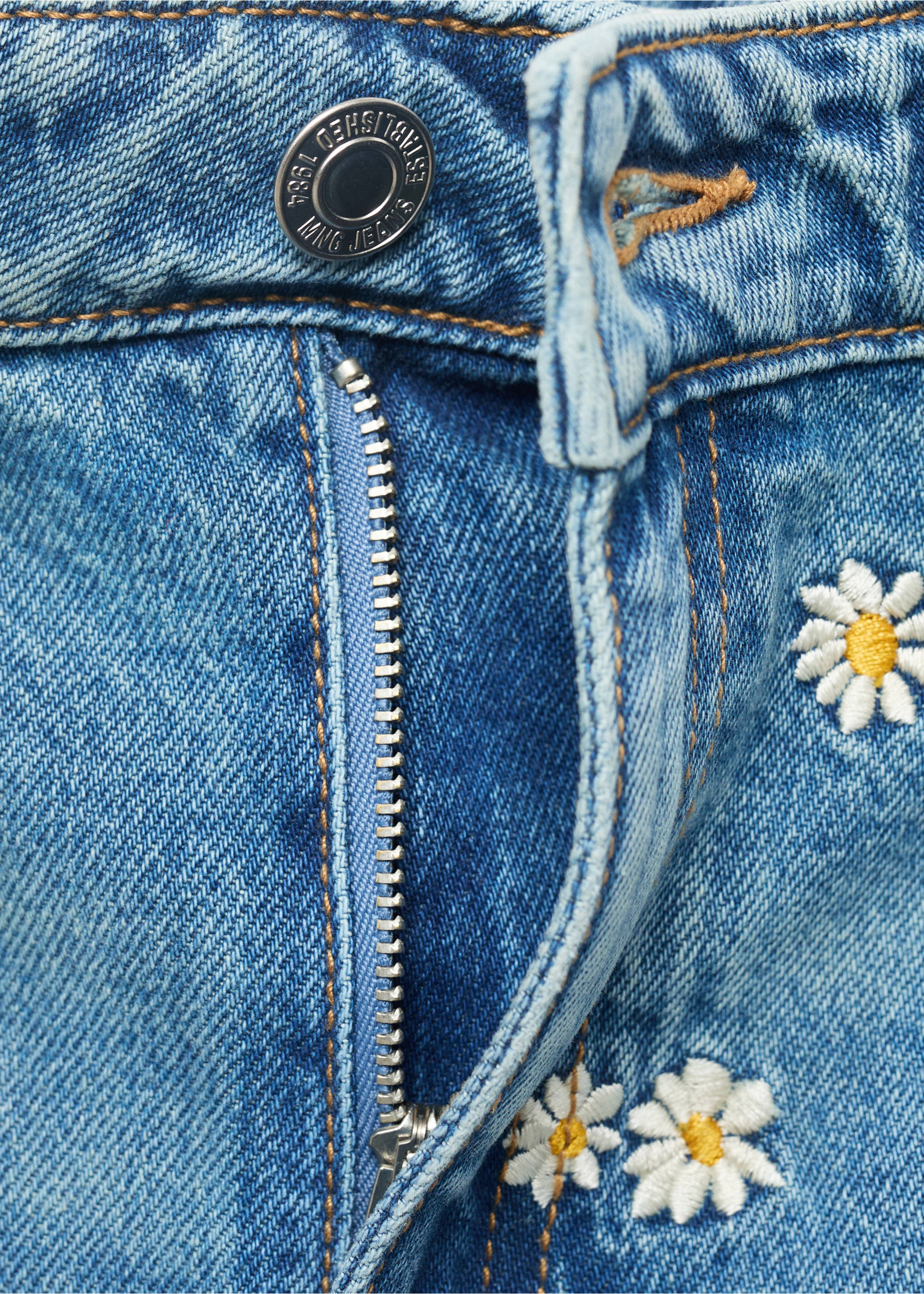 Kurze Jeans-Hose mit floraler Stickerei - Detail des Artikels 0, Mittelblau. Ref: 17081288-00.