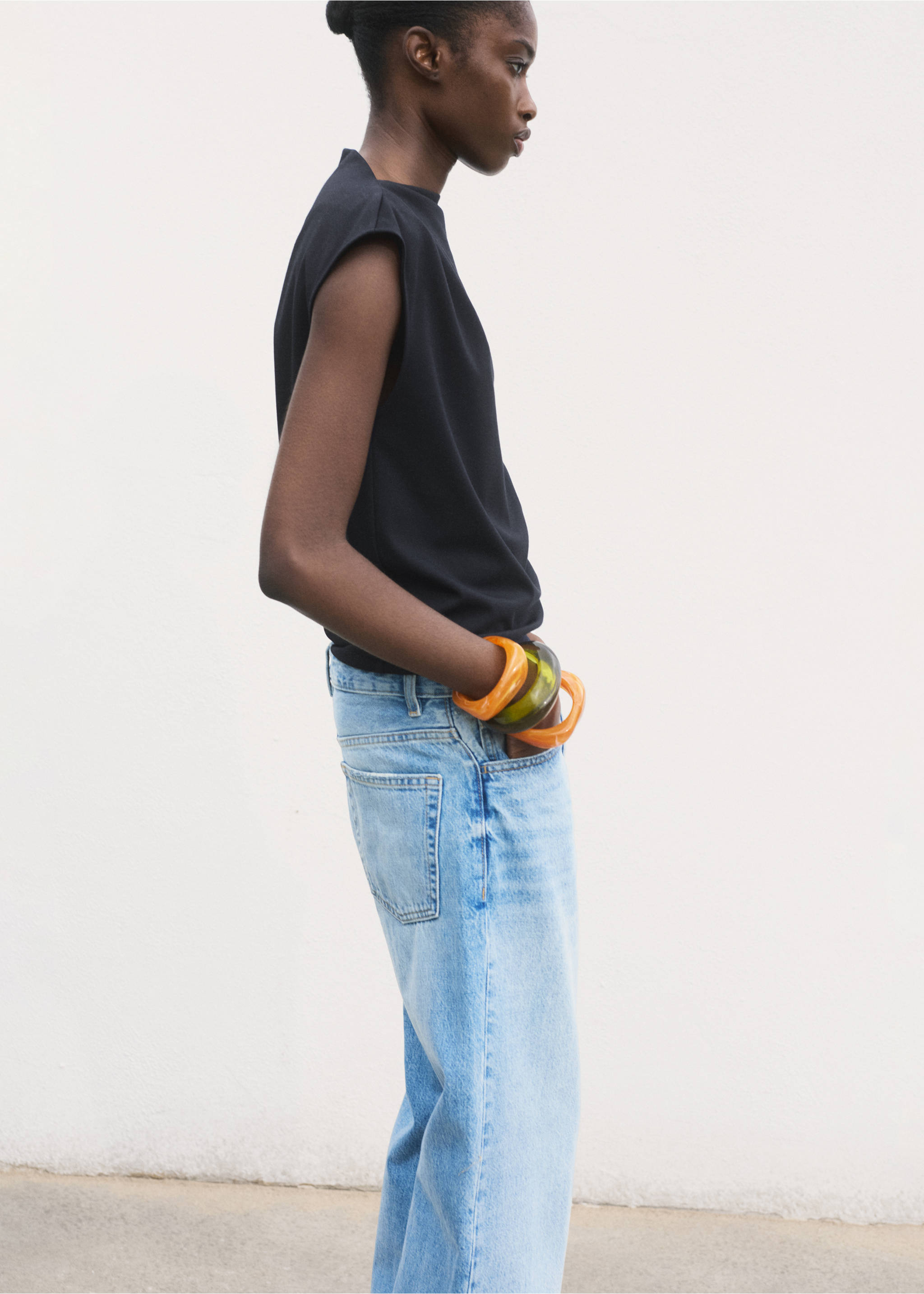 T-shirt met gerimpelde asymmetrische hals - Detail van het artikel 2, Marineblauw. Ref: 17081579-00.