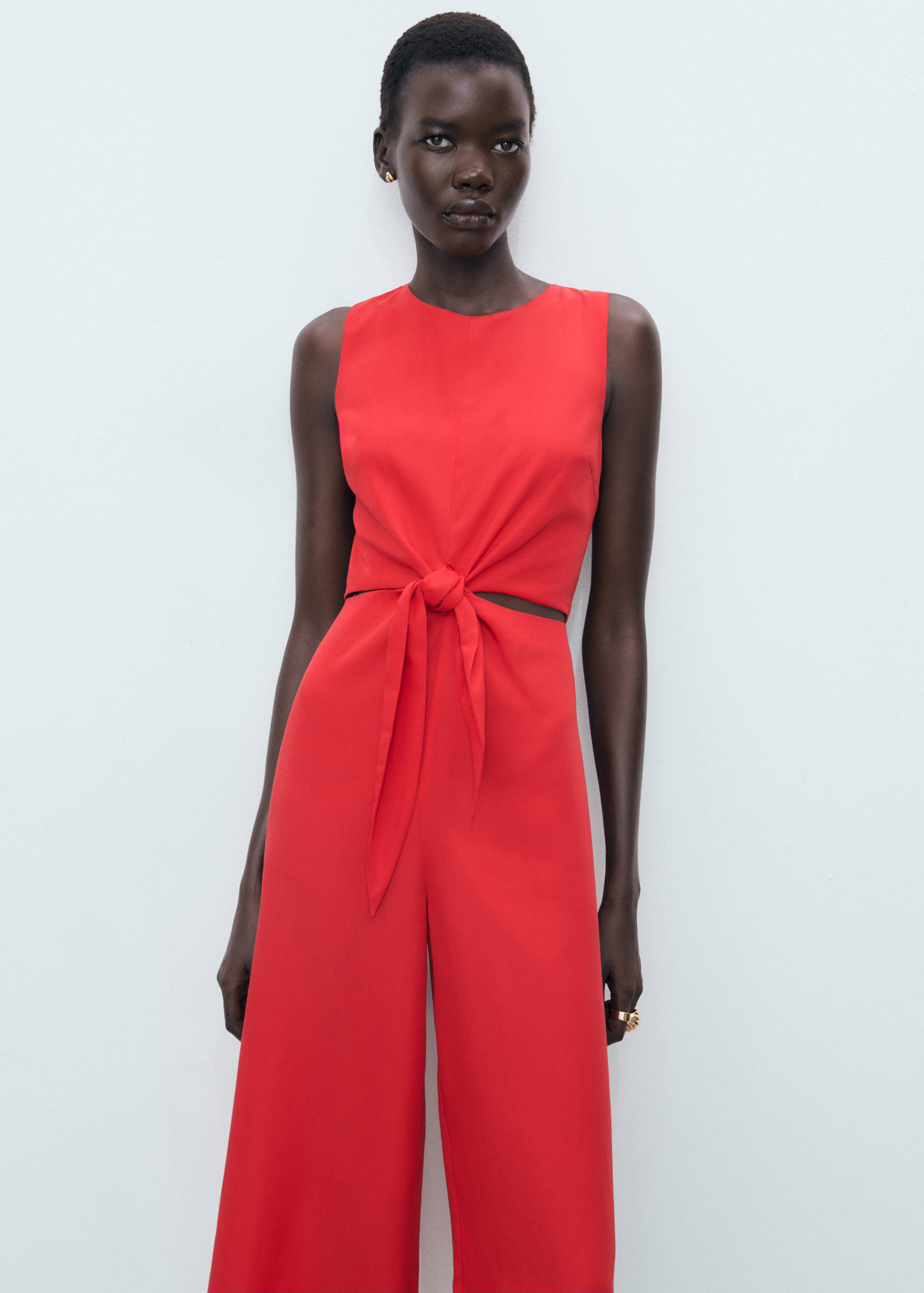 Lyocell jumpsuit with cut-out and knot detail - Medium plane