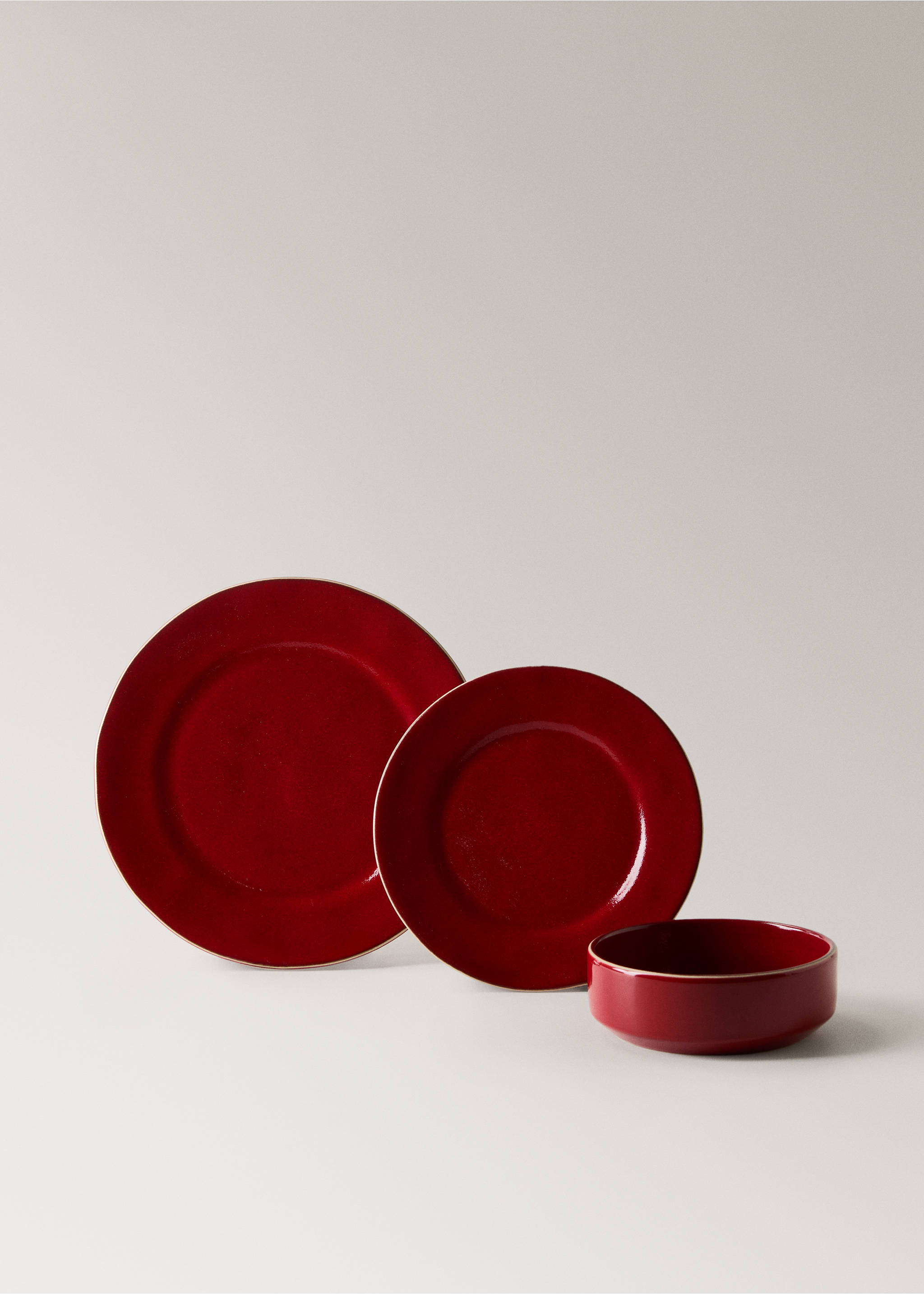Organic-style dinner plate - Details of the article 3, Red. Ref: 17082033-00.
