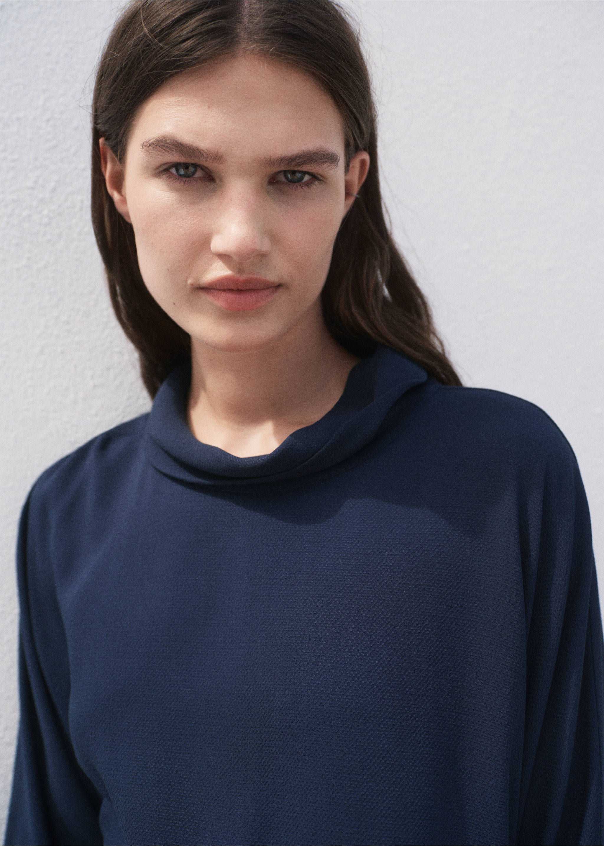 Fließende Oversized-Bluse - Detail des Artikels 1, Marineblau. Ref: 17082535-00.