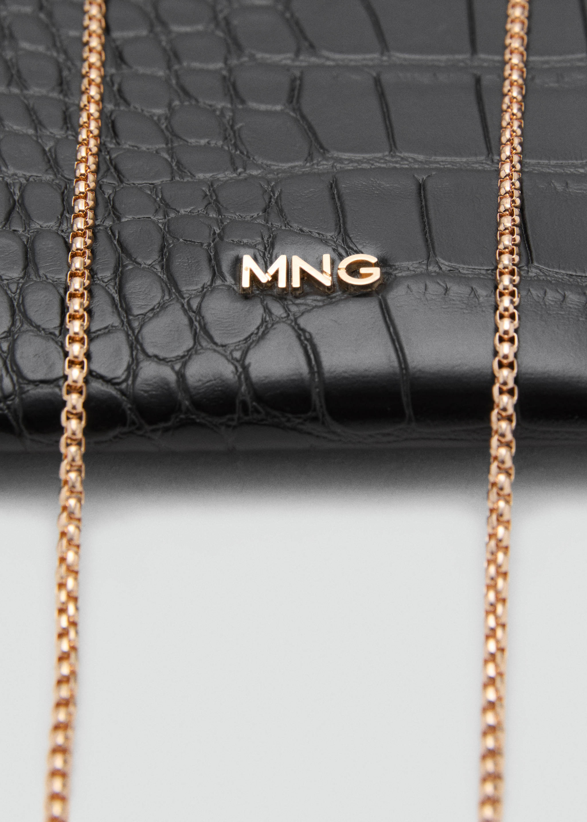 Crocodile mobile case - Details of the article 1