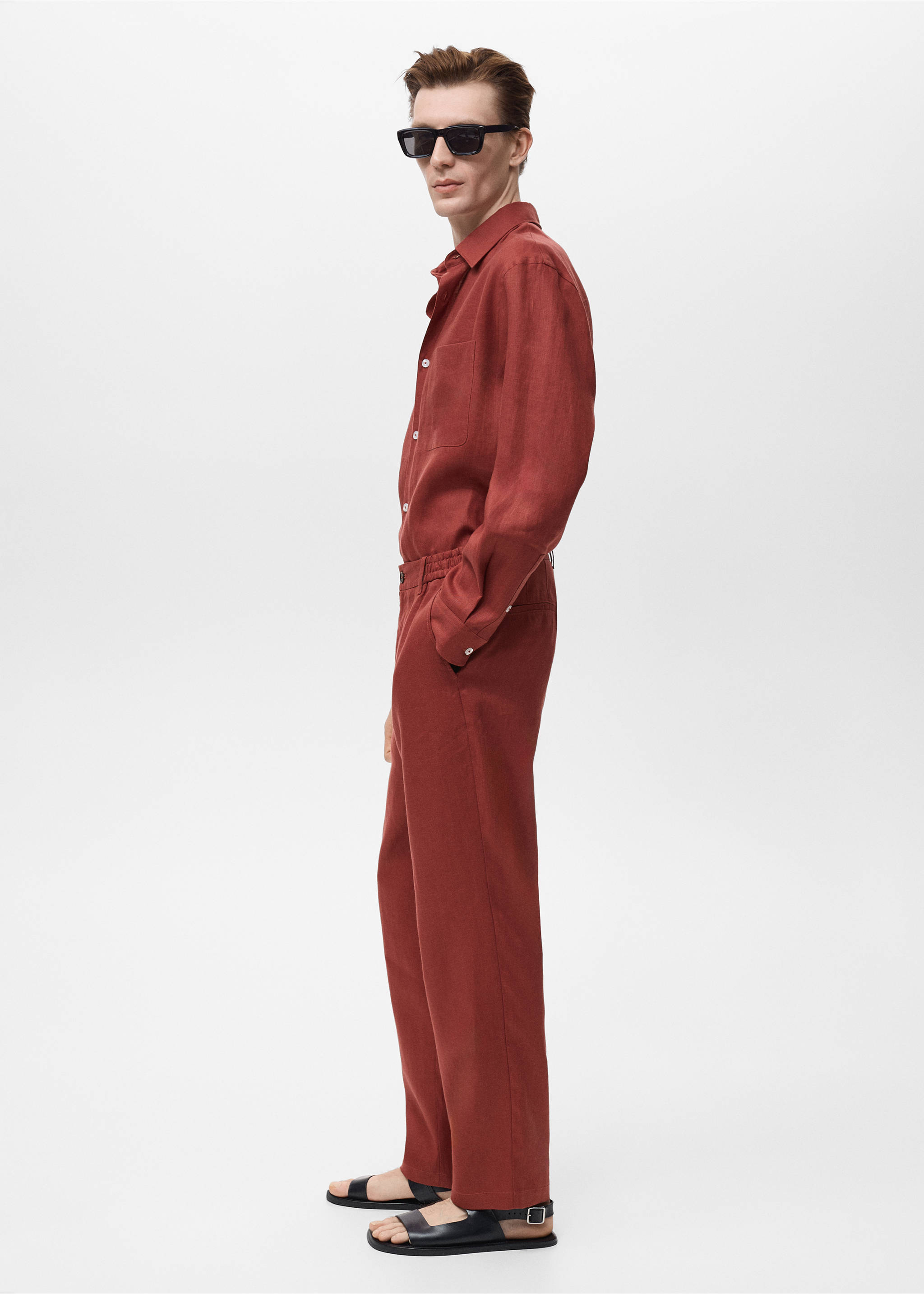 100% linen trousers with elastic waistband - Details of the article 2, Cherry. Ref: 17082893-00.