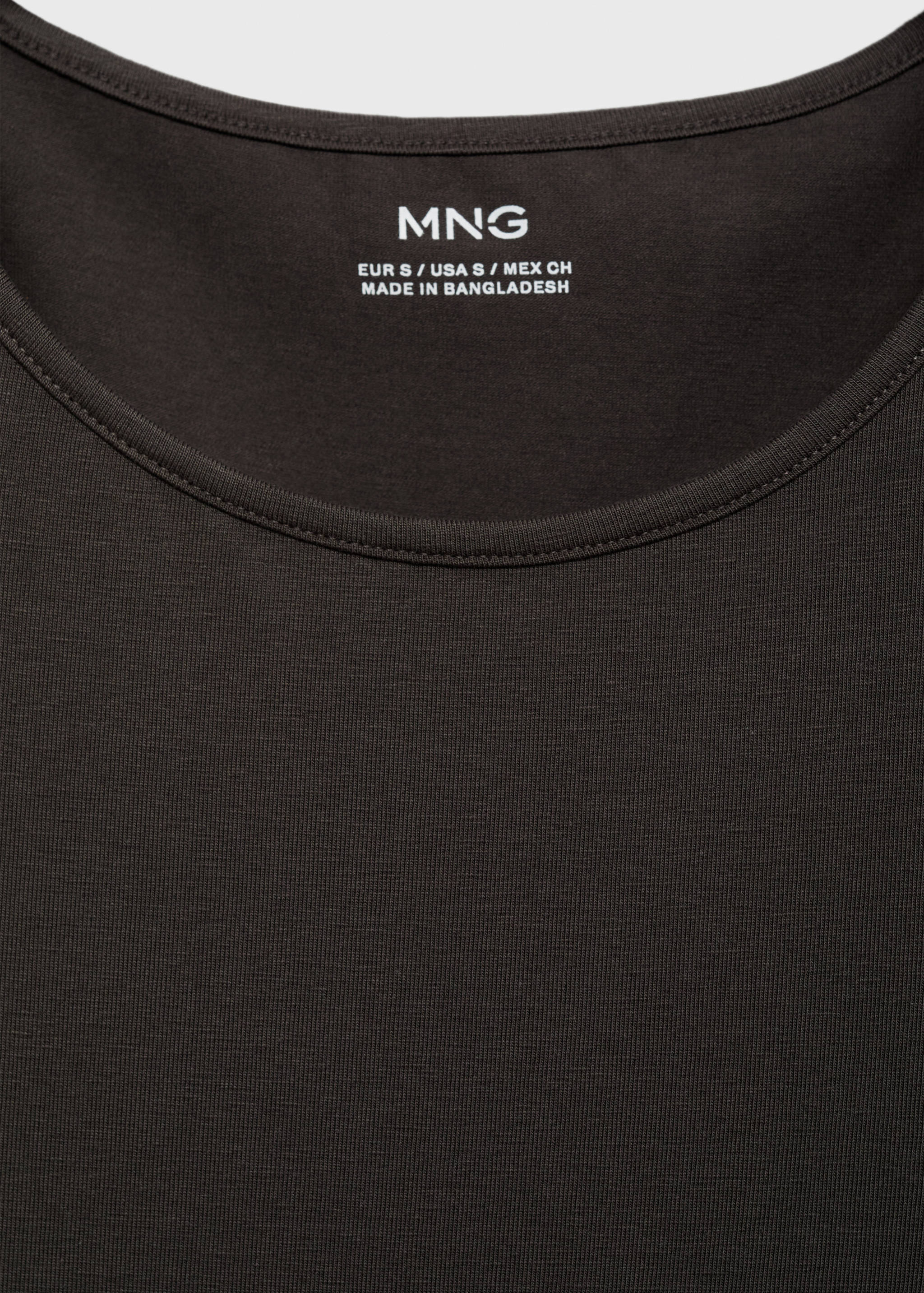 Lange gebreide jurk - Detail van het artikel 8