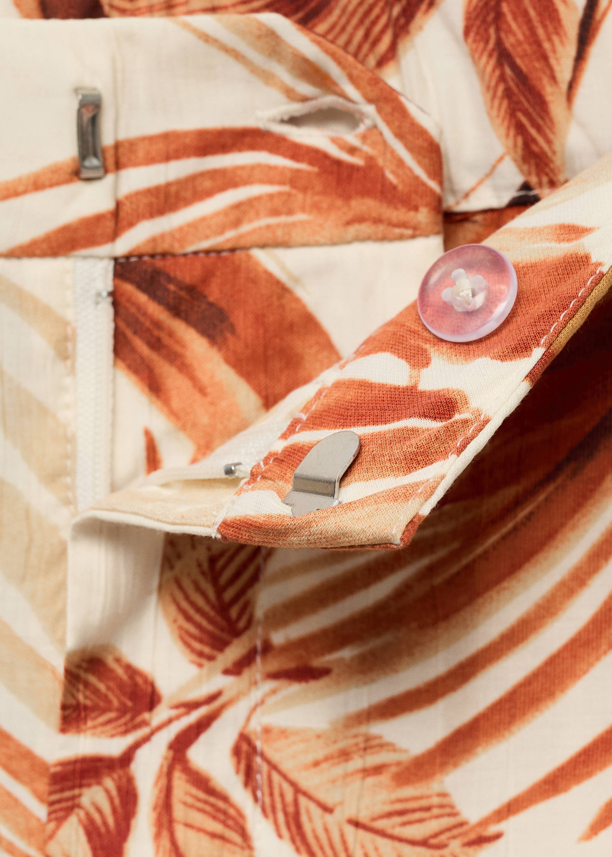 Straight-leg trousers with palm tree print - Details of the article 8