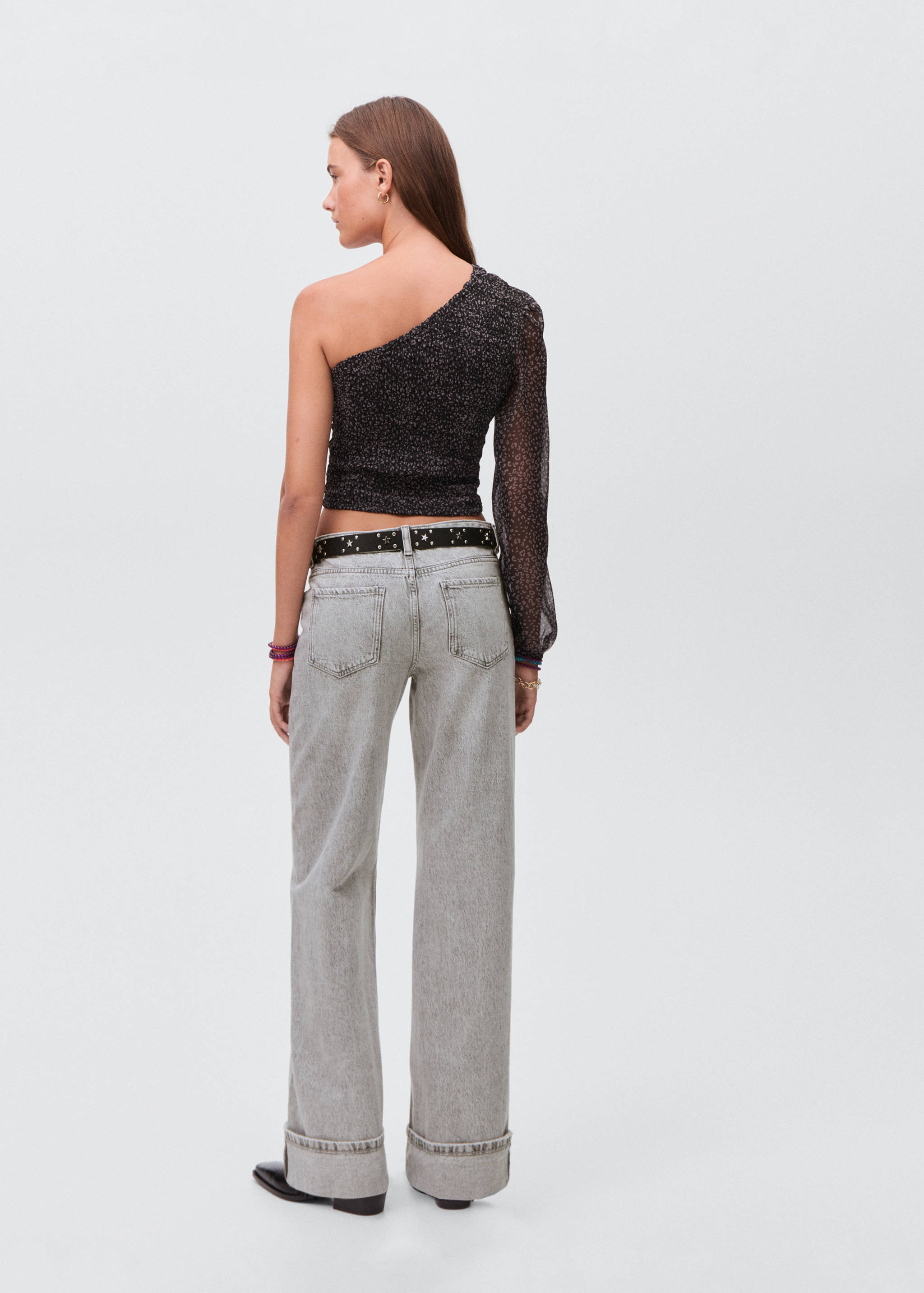 Wideleg-Jeans mit Saum-Umschlag - Rückseite des Artikels
