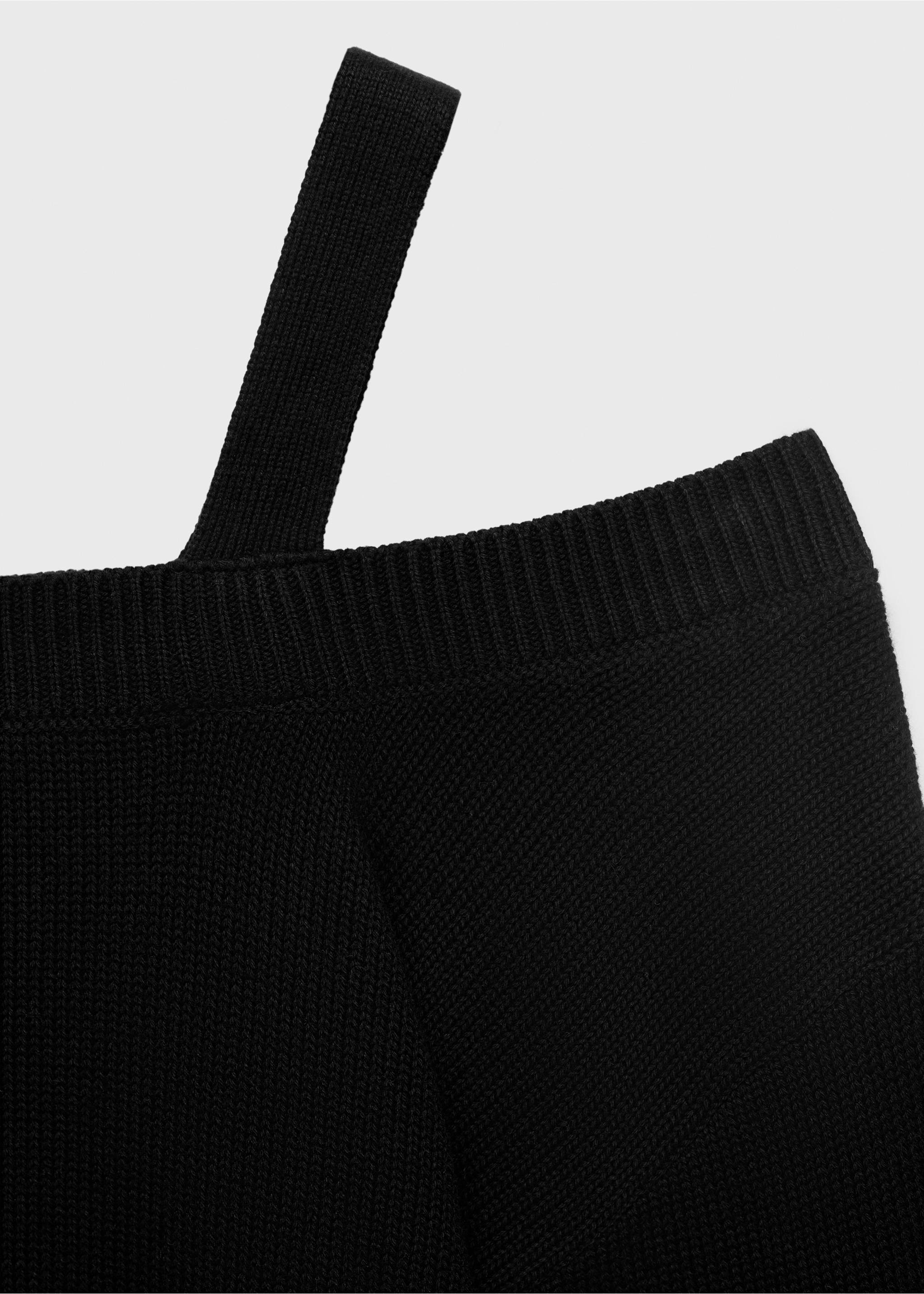 Knitted sweater with cut-out - Details of the article 8, Black. Ref: 17083271-00.