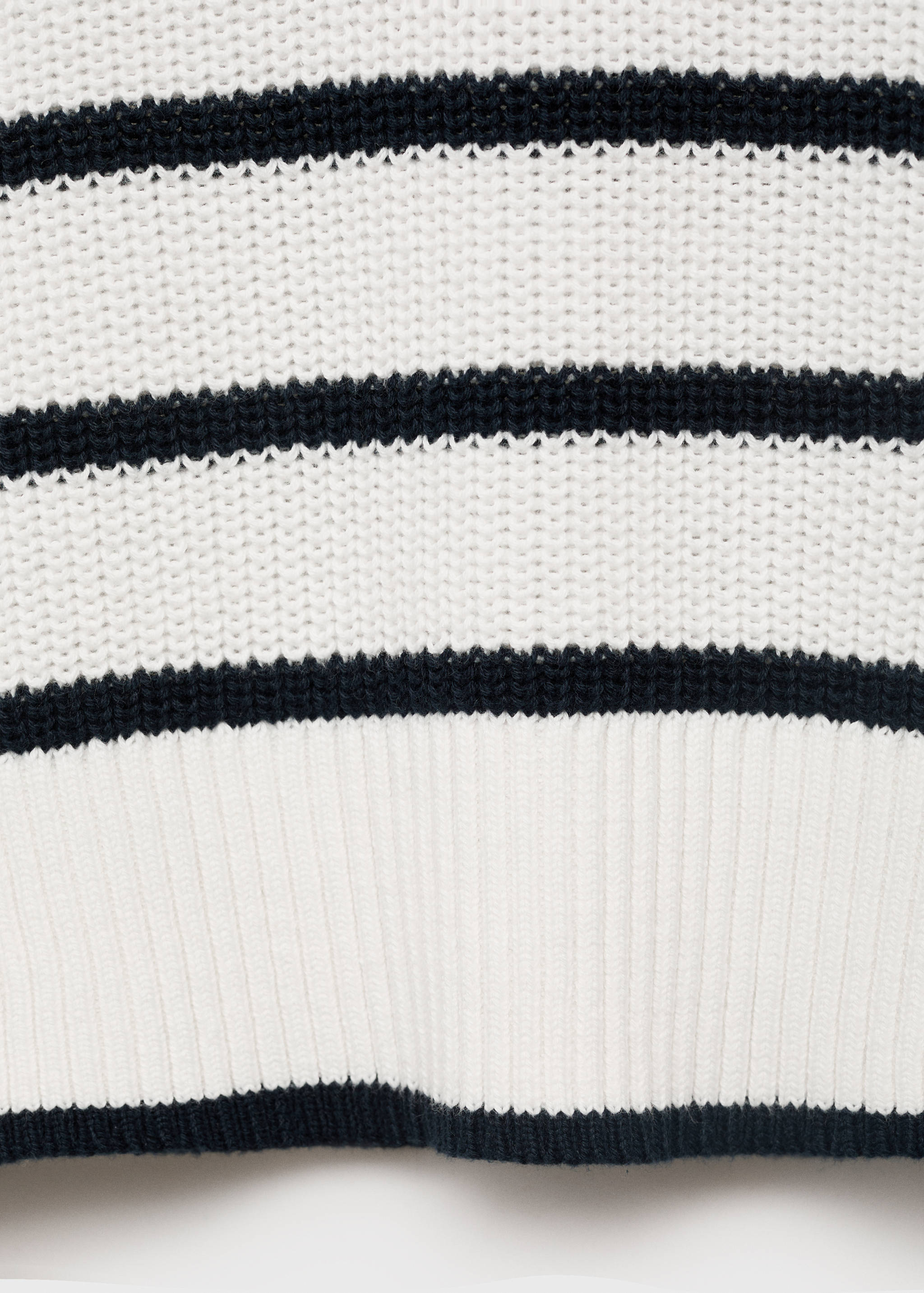 Perkins-neck knitted waistcoat - Details of the article 0