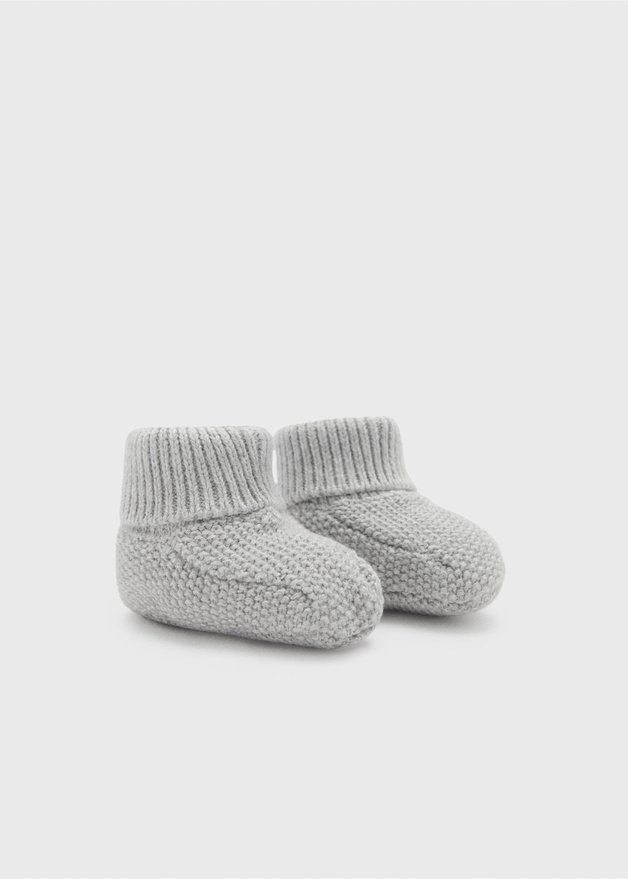 Knit bootees - Reverse of the article, Medium Heather Grey. Ref: 17083305-00.