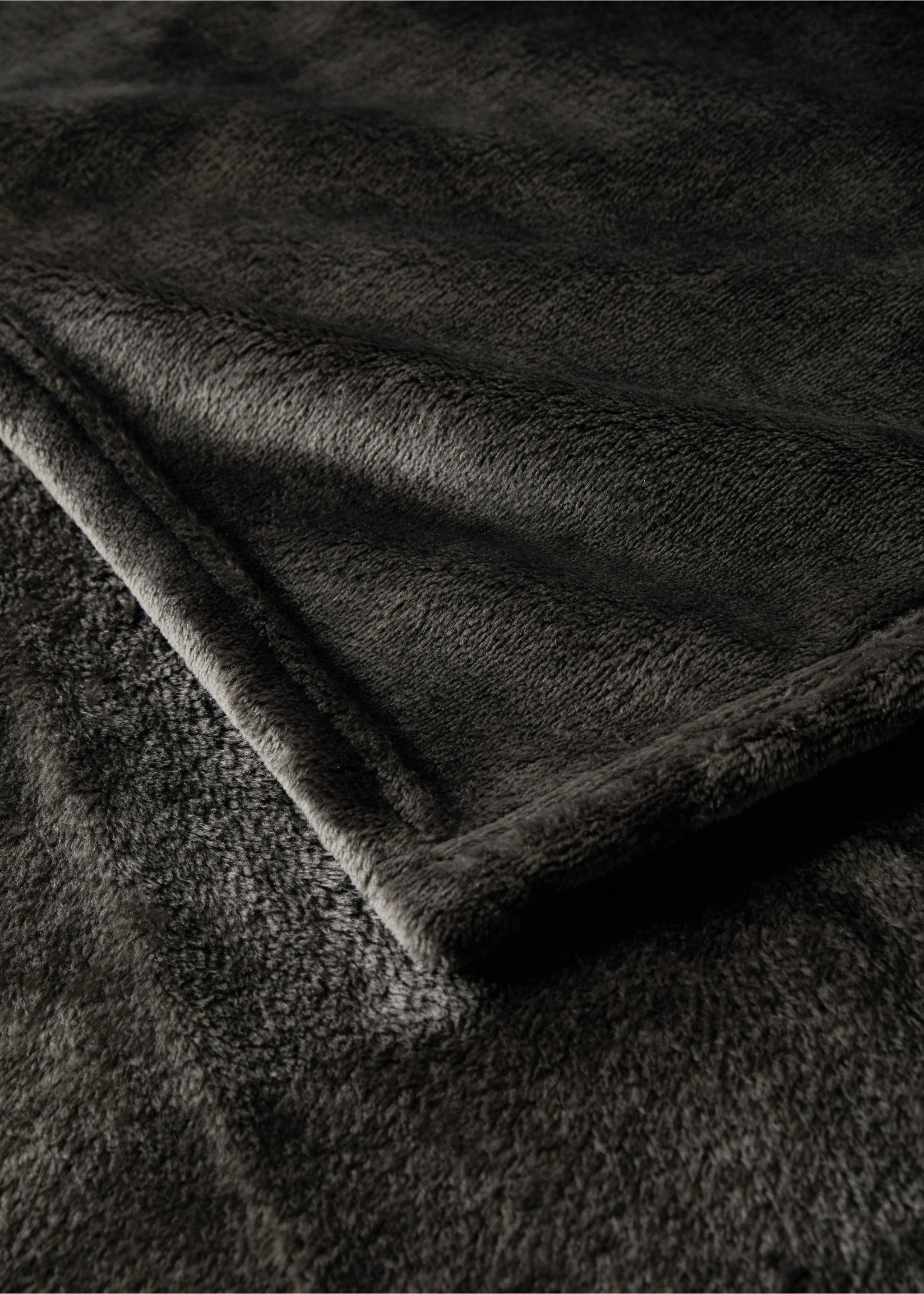 Small soft fleece blanket - Details of the article 1, Brown. Ref: 17083307-00.