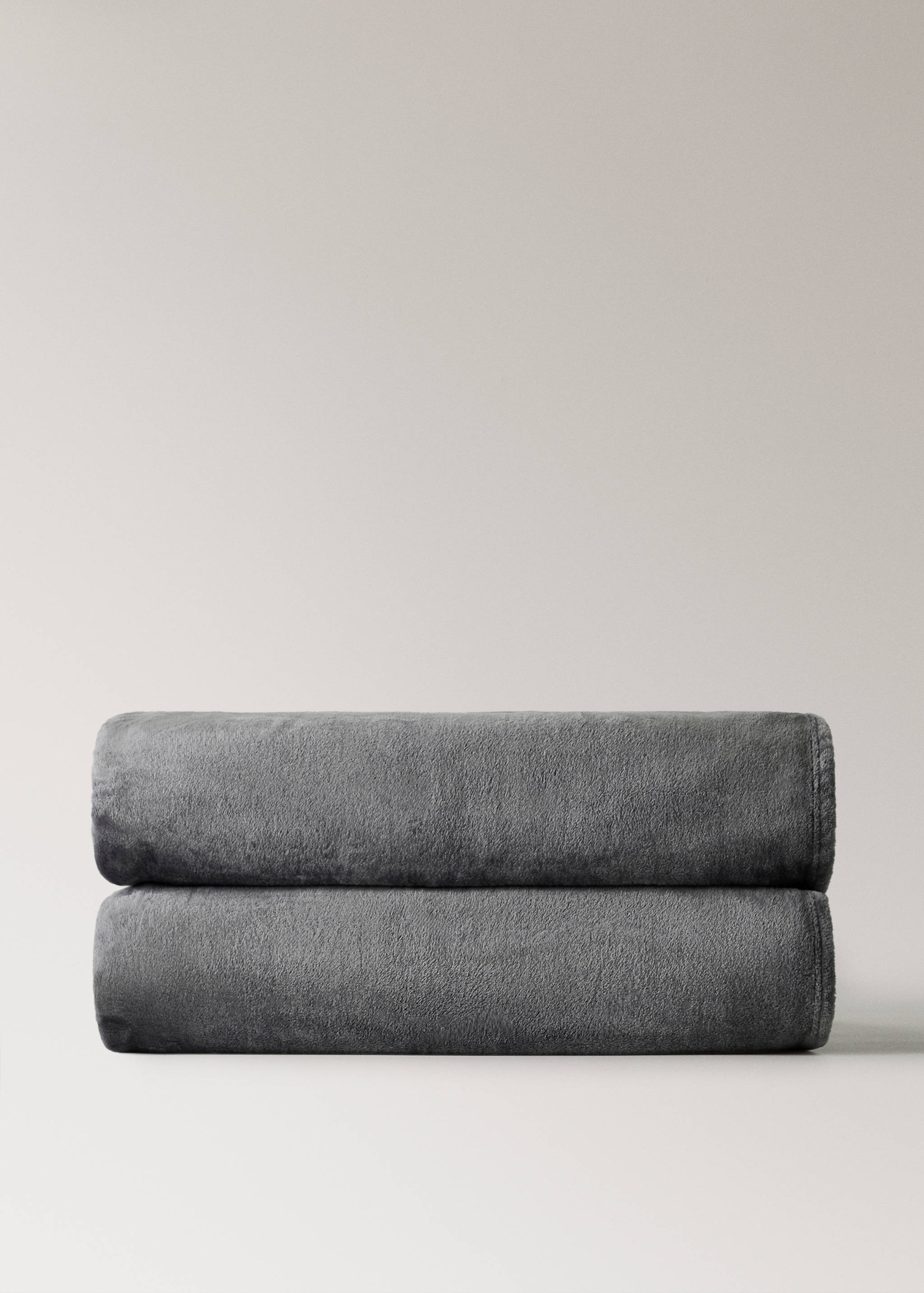 Small soft fleece blanket - Article without model
