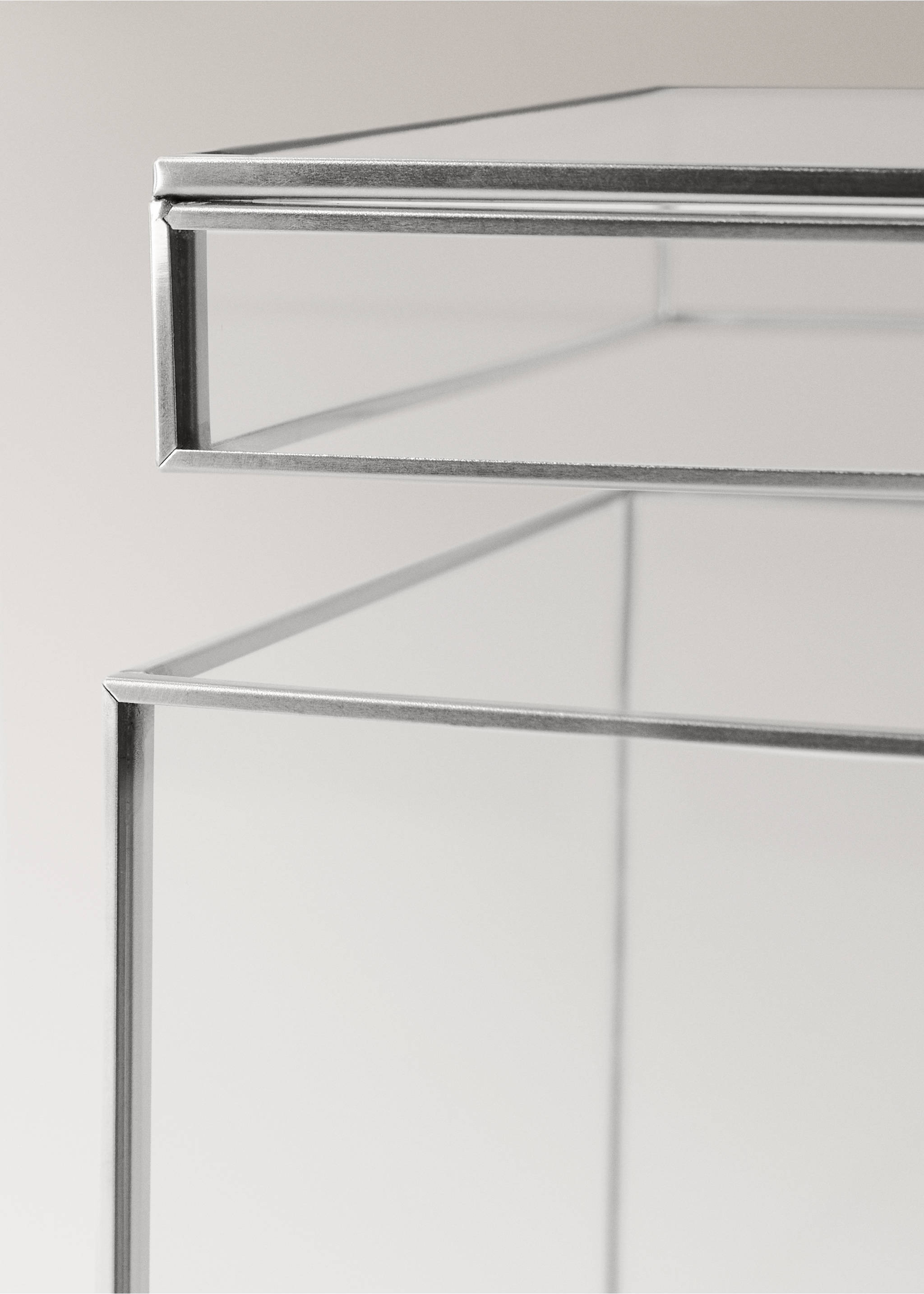 Medium square metal box - Details of the article 2, Silver. Ref: 17083309-00.
