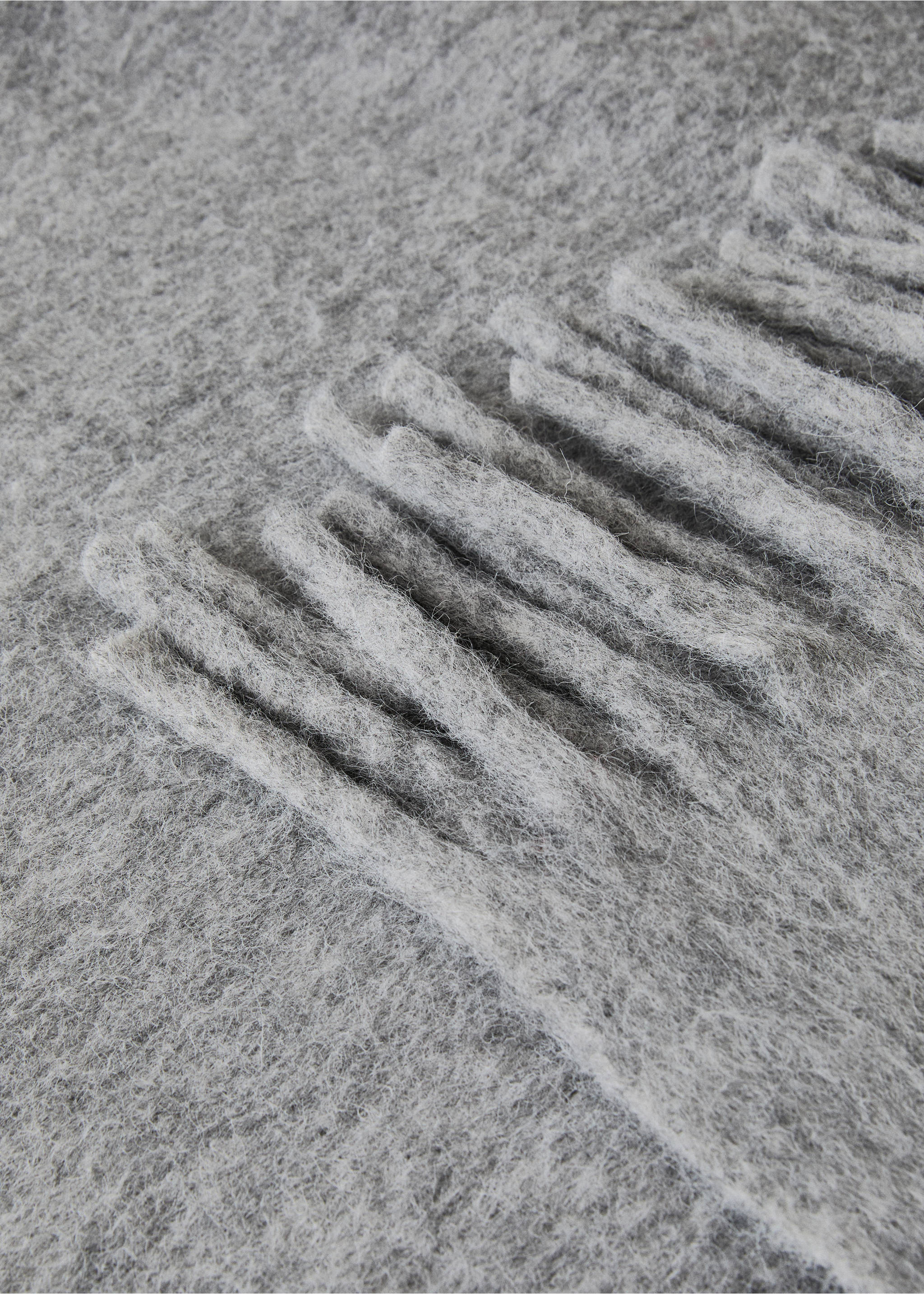 Carded wool blend melange throw - Details of the article 1, Grey. Ref: 17083316-00.