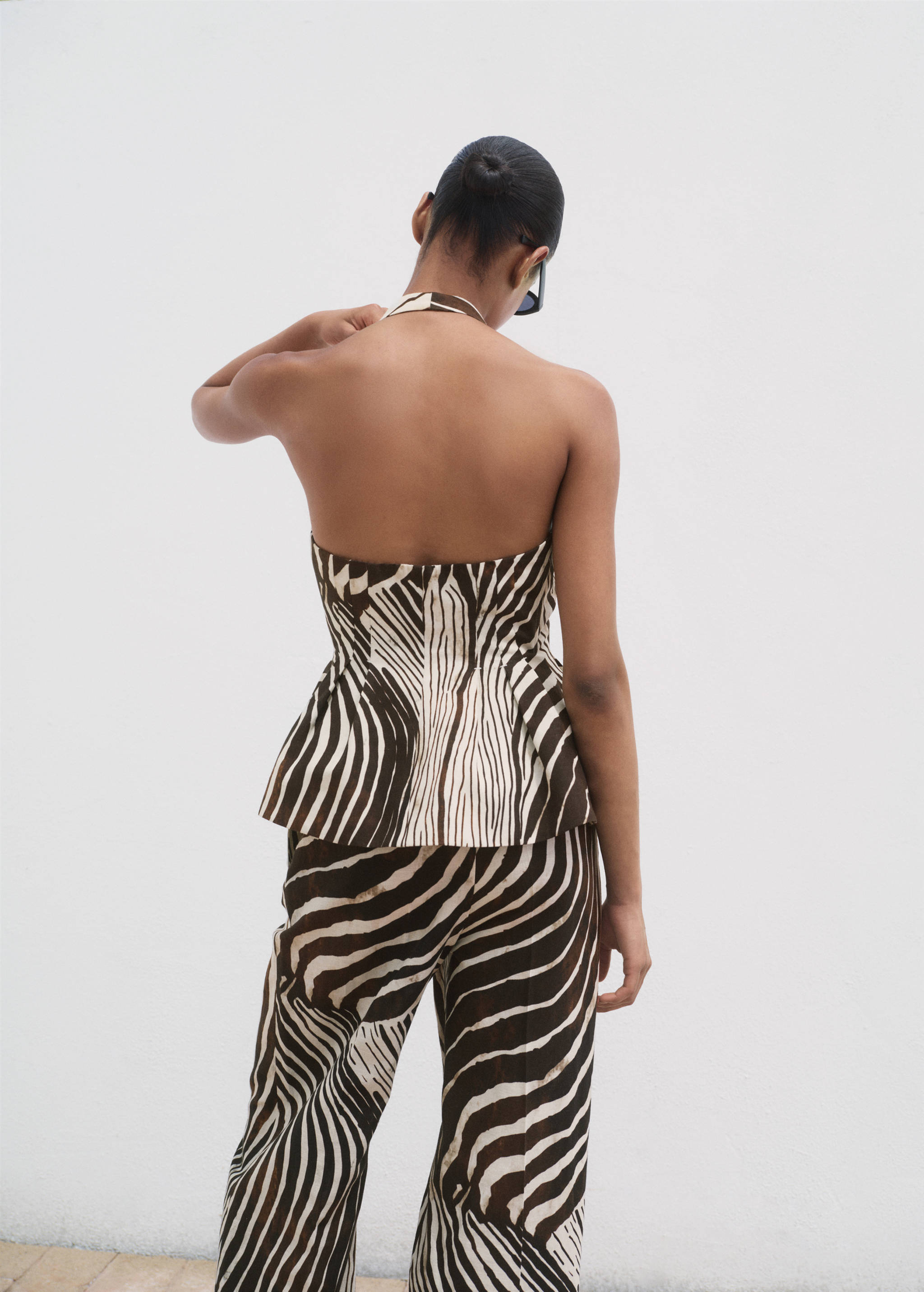 Zebra-print linen waistcoat - Reverse of the article