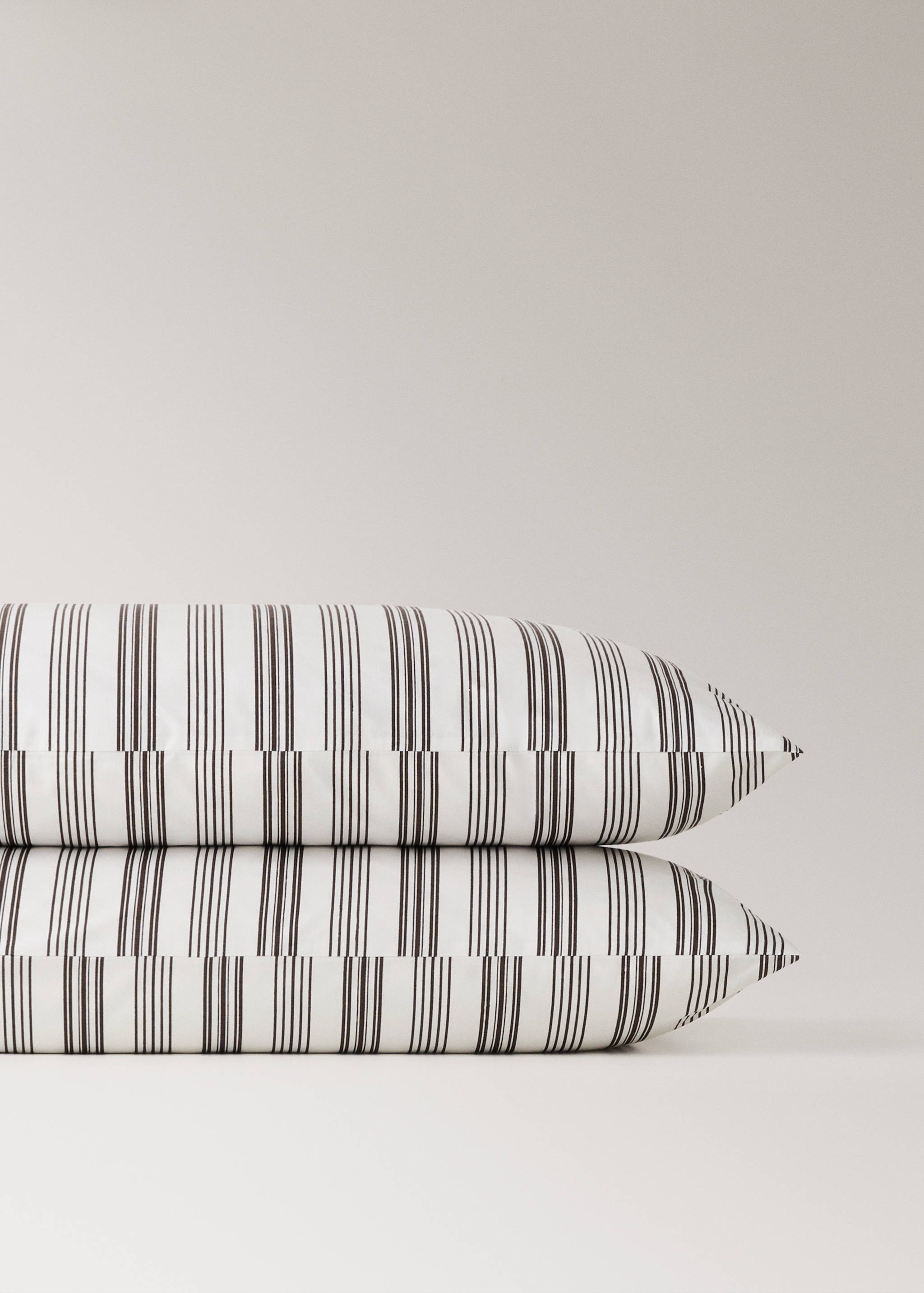 Strips cotton pillowcase 50X75cm - Details of the article 1