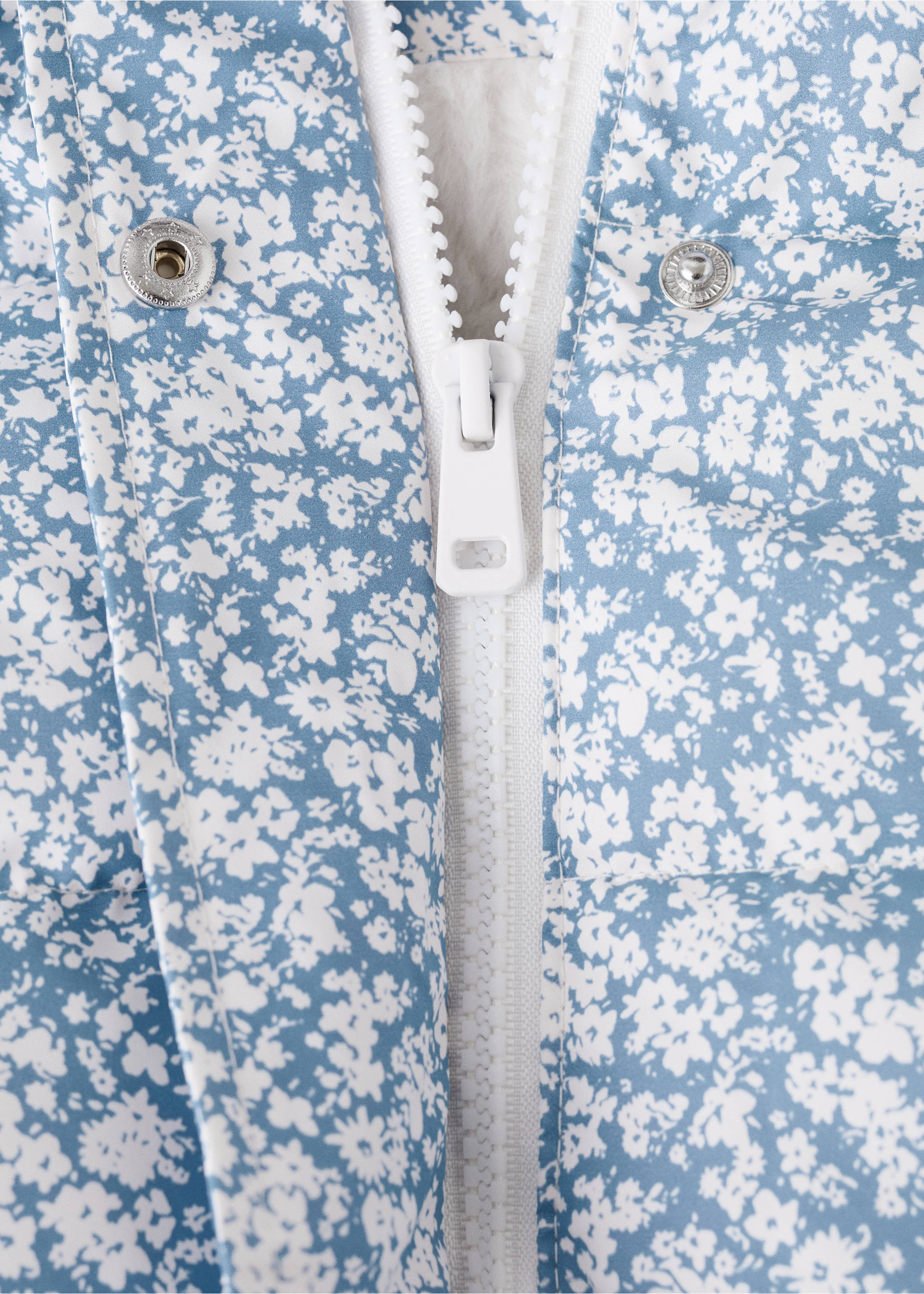 Anorac estampat floral pèl - Detall de l'article 0, Blau cel. Ref: 17083819-00.