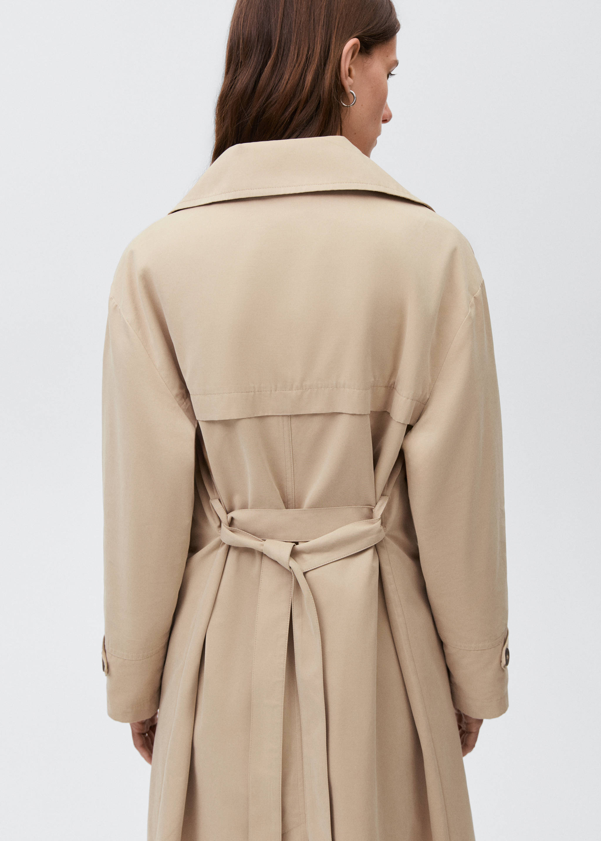 Classic trench coat with belt - Details of the article 3