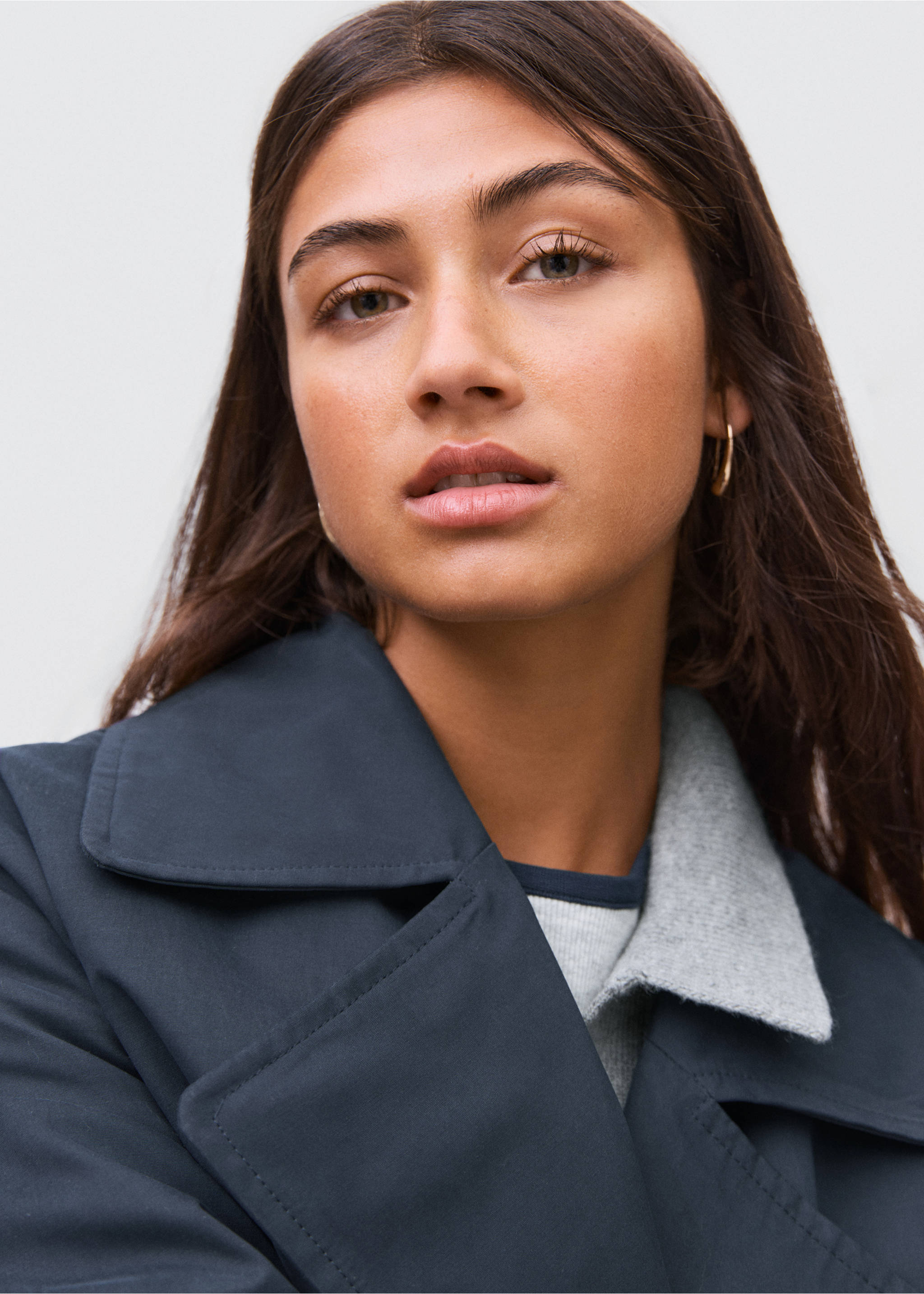 Classic trench coat with belt - Details of the article 1, Navy. Ref: 17084069-00.
