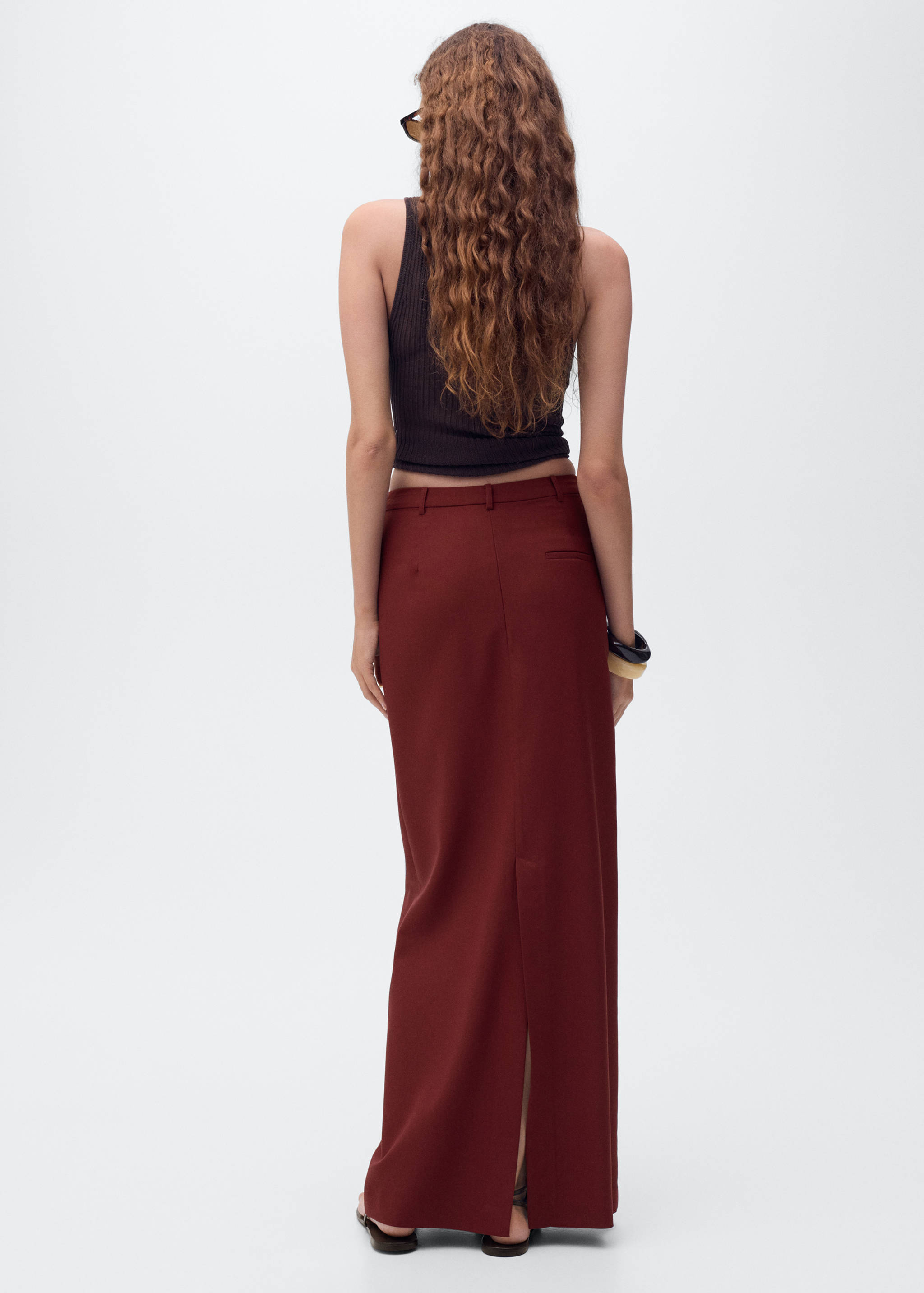 Long pencil skirt with opening - Reverse of the article