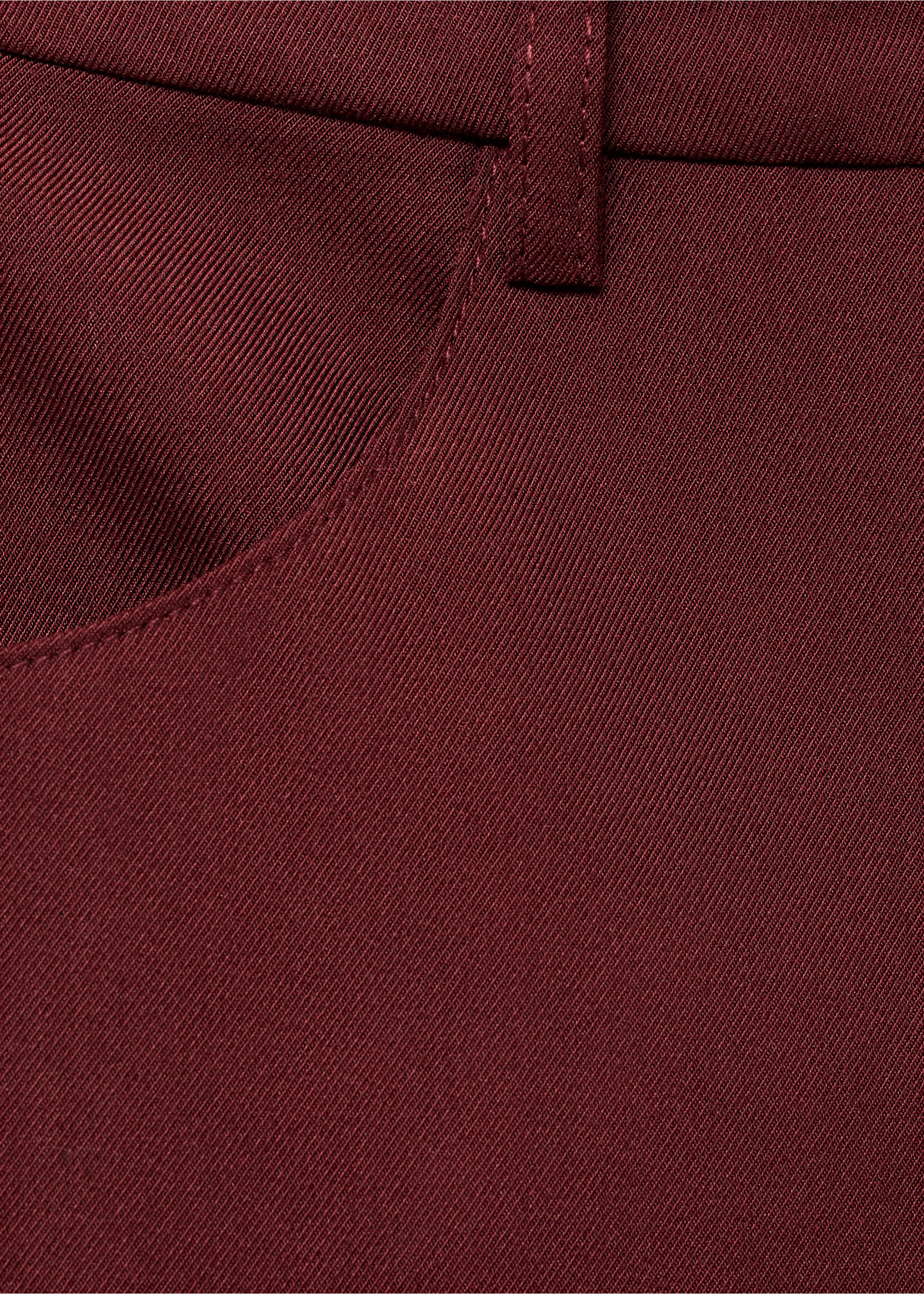 Long pencil skirt with opening - Details of the article 8, Burgundy. Ref: 17084070-00.